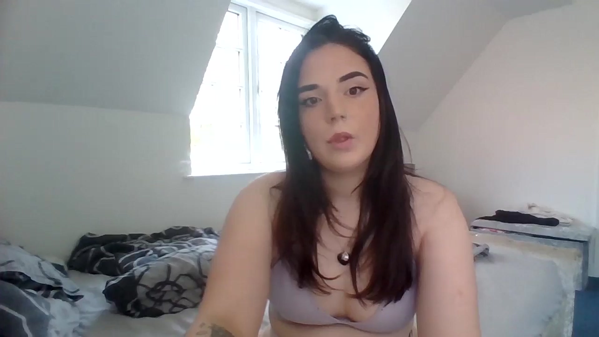 Gallery image thumbnail from Badsexygirly's myfreecams stream on, 06/05/2024, 13:20 image 18 of 20