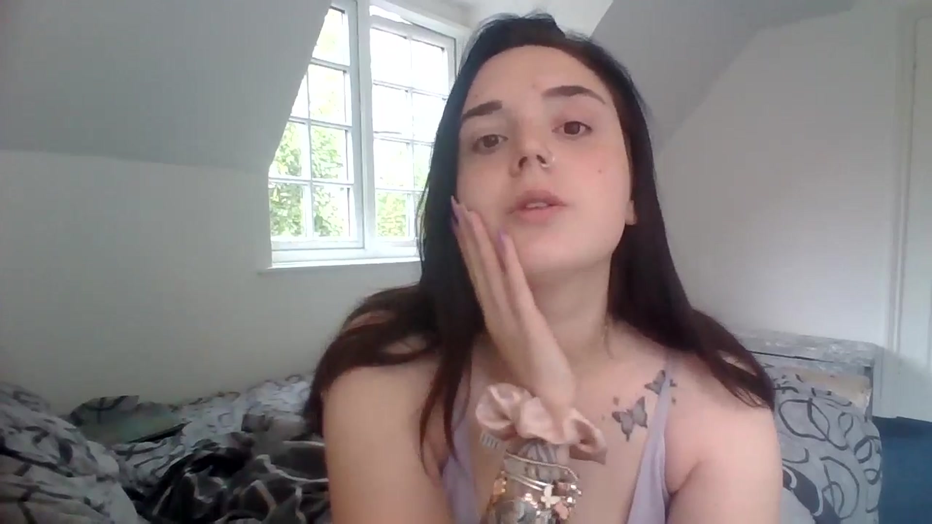 Gallery image thumbnail from Badsexygirly's myfreecams stream on, 06/11/2024, 13:33 image 19 of 20