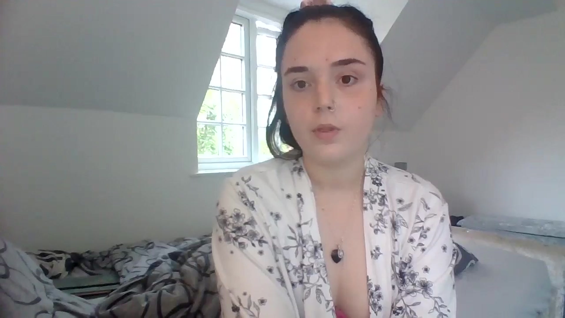 Gallery image thumbnail from Badsexygirly's myfreecams stream on, 06/12/2024, 17:26 image 18 of 20
