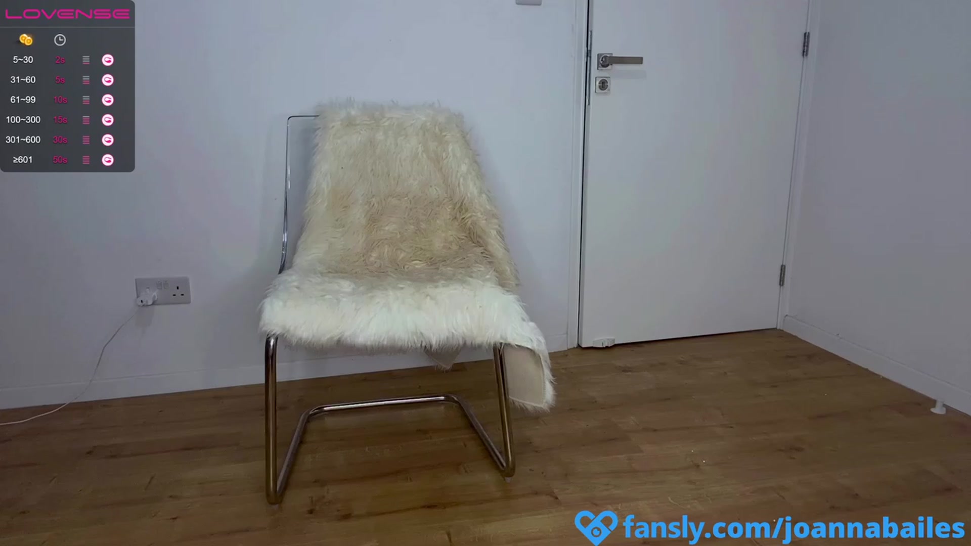 Gallery image thumbnail from BailesJoanna's myfreecams stream on, 11/25/2022, 14:09 image 16 of 20