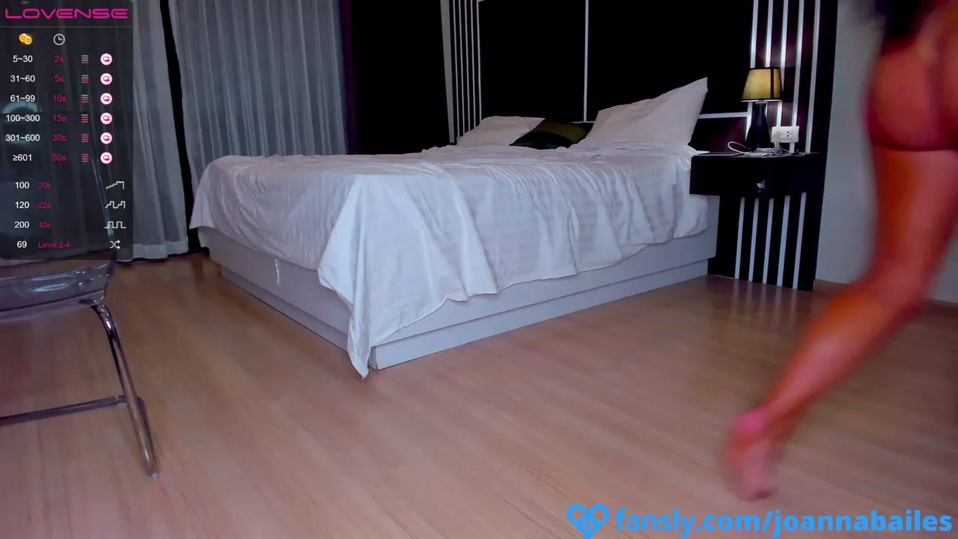 Gallery image thumbnail from BailesJoanna's myfreecams stream on, 05/19/2023, 14:26 image 3 of 20