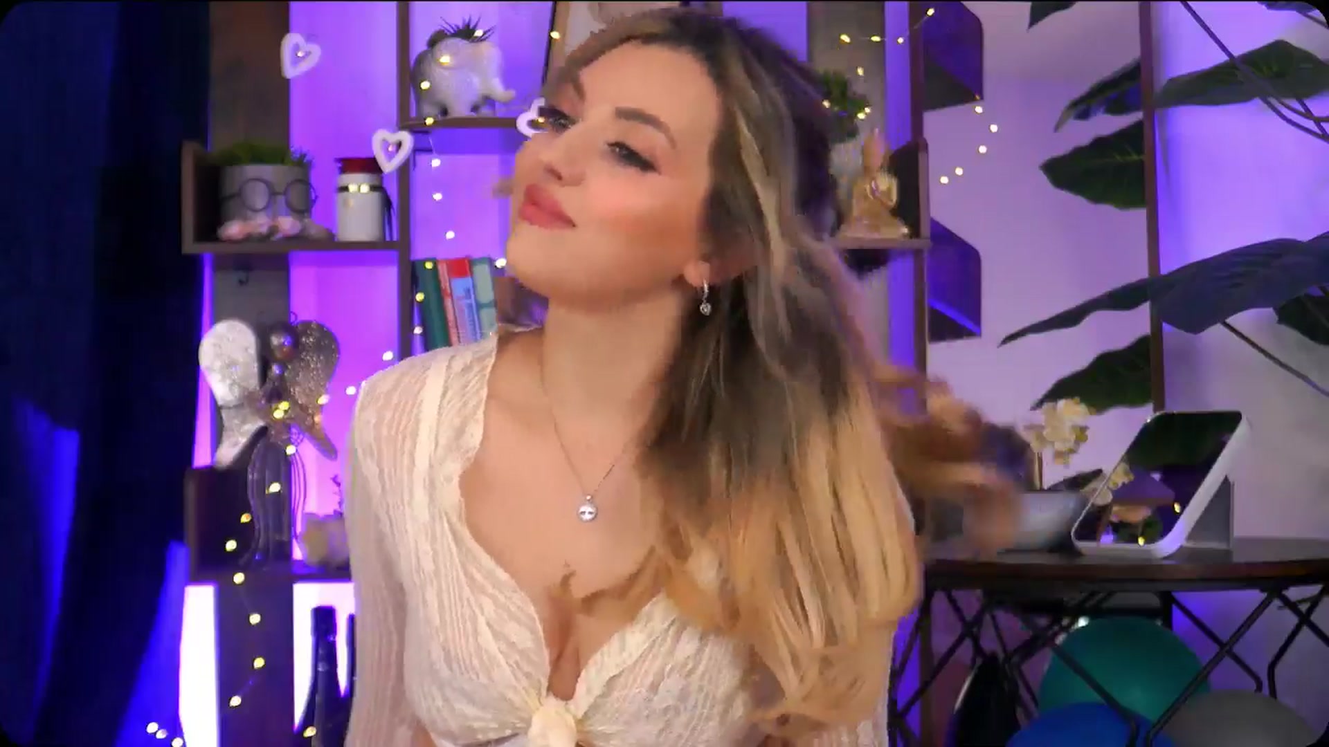 Gallery image thumbnail from BaileyEvans's myfreecams stream on, 09/27/2025, 12:45 image 18 of 20