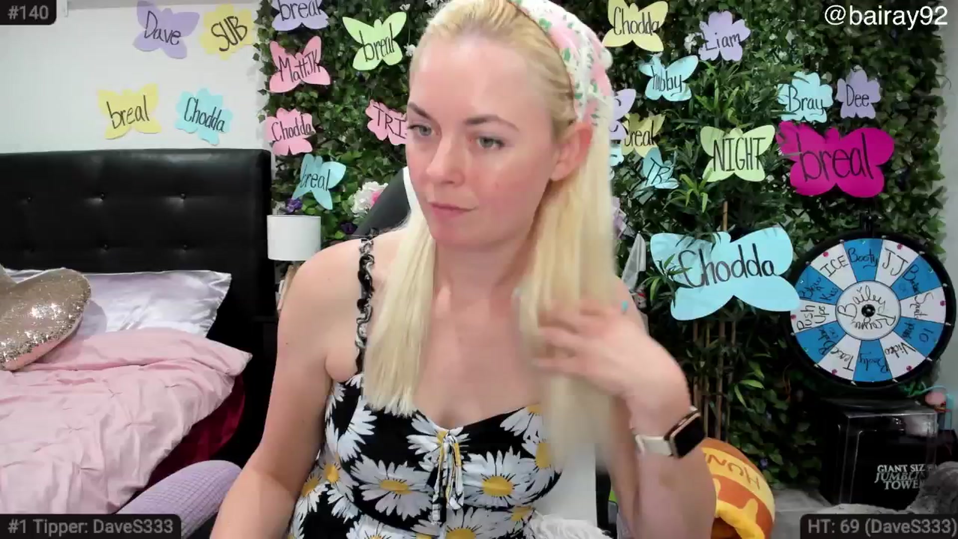 Gallery image thumbnail from BaileyRayne's myfreecams stream on, 05/24/2025, 24:54 image 7 of 20
