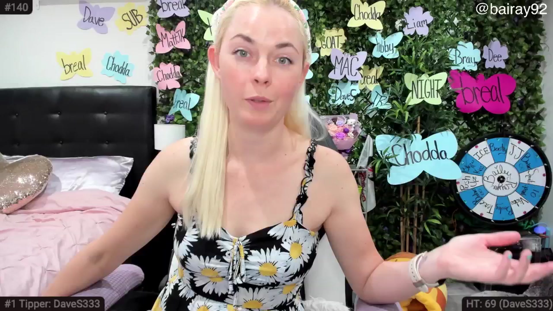 Gallery image thumbnail from BaileyRayne's myfreecams stream on, 05/24/2025, 24:54 image 16 of 20