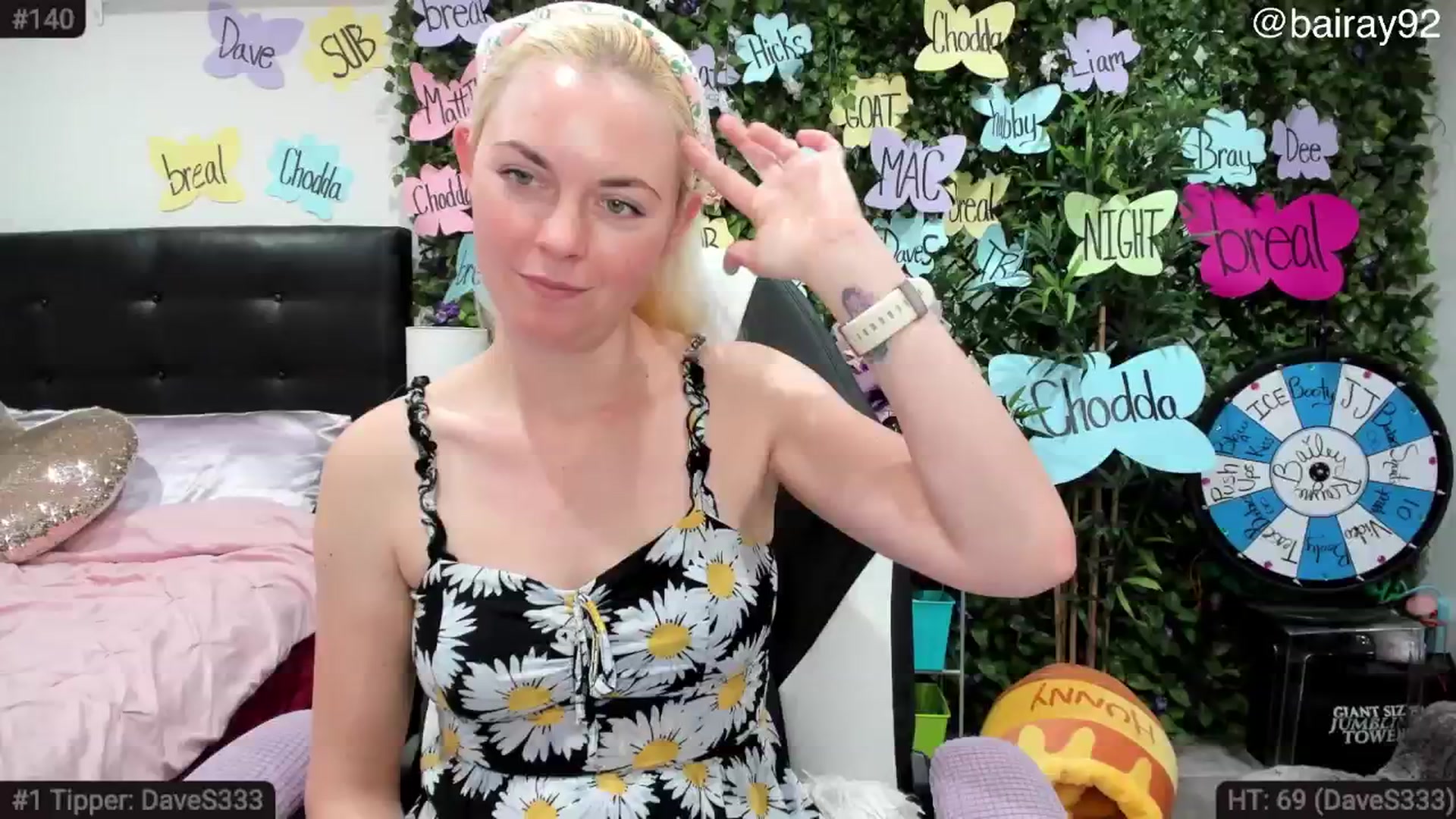 Gallery image thumbnail from BaileyRayne's myfreecams stream on, 05/24/2025, 24:54 image 17 of 20