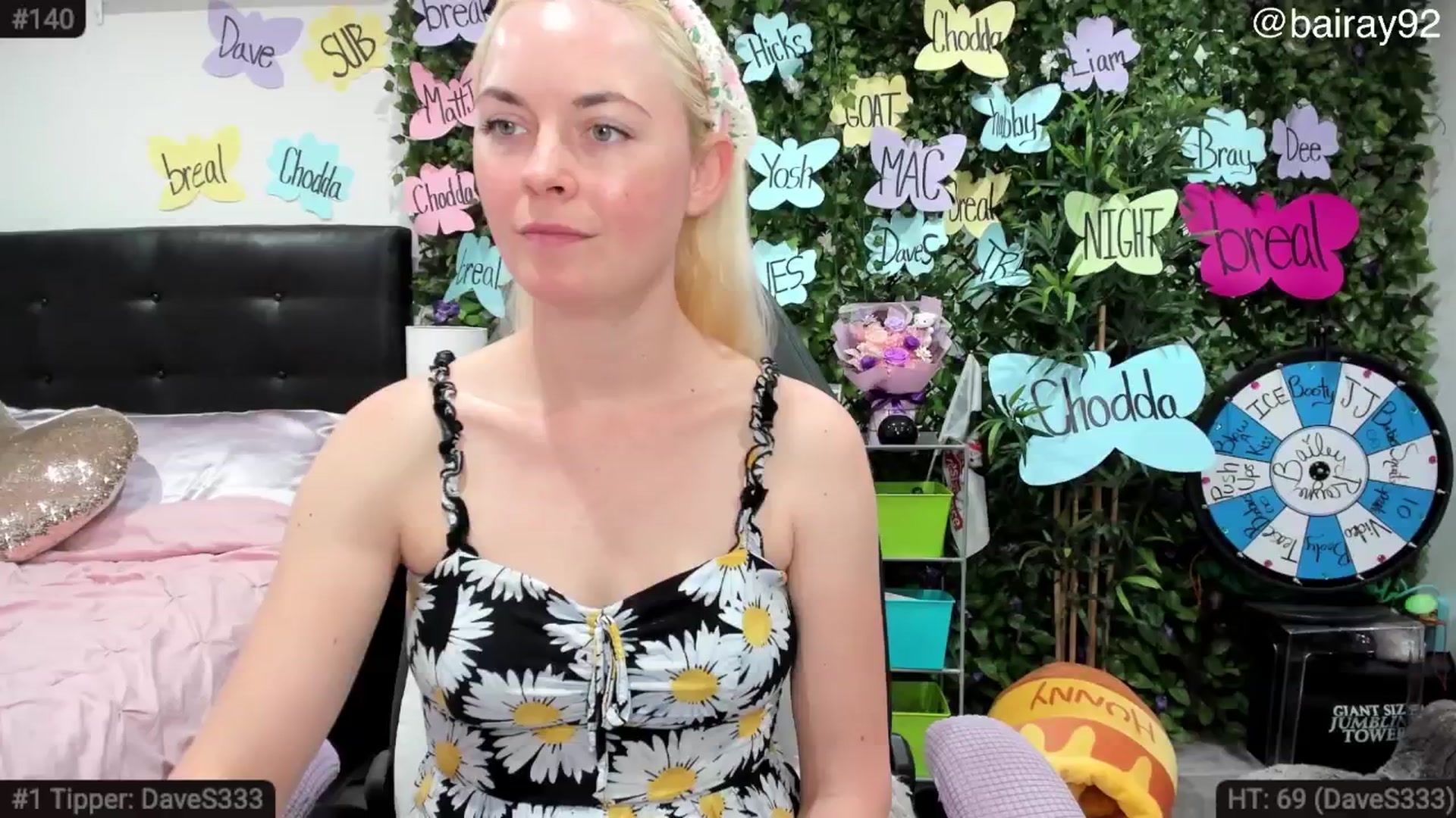 Gallery image thumbnail from BaileyRayne's myfreecams stream on, 05/24/2025, 24:54 image 13 of 20
