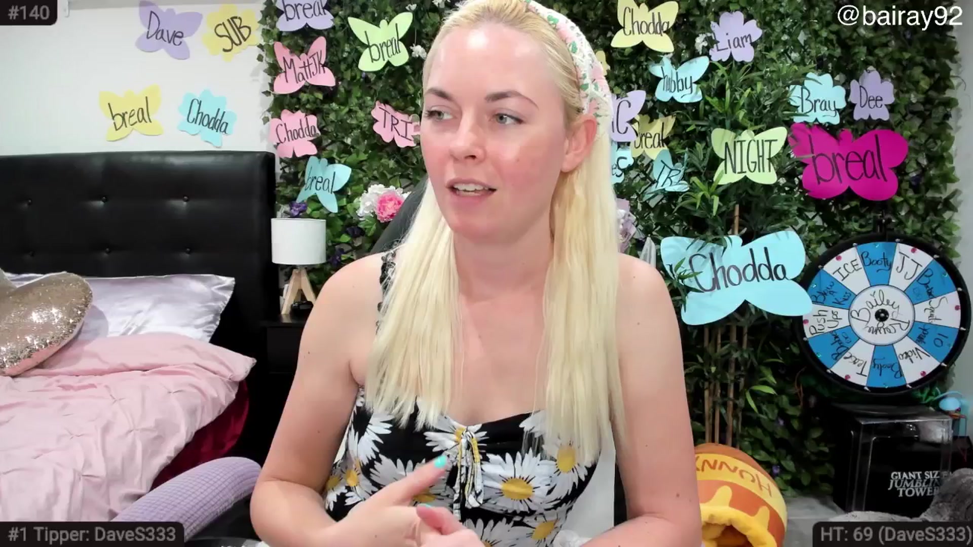 Gallery image thumbnail from BaileyRayne's myfreecams stream on, 05/24/2025, 24:54 image 5 of 20