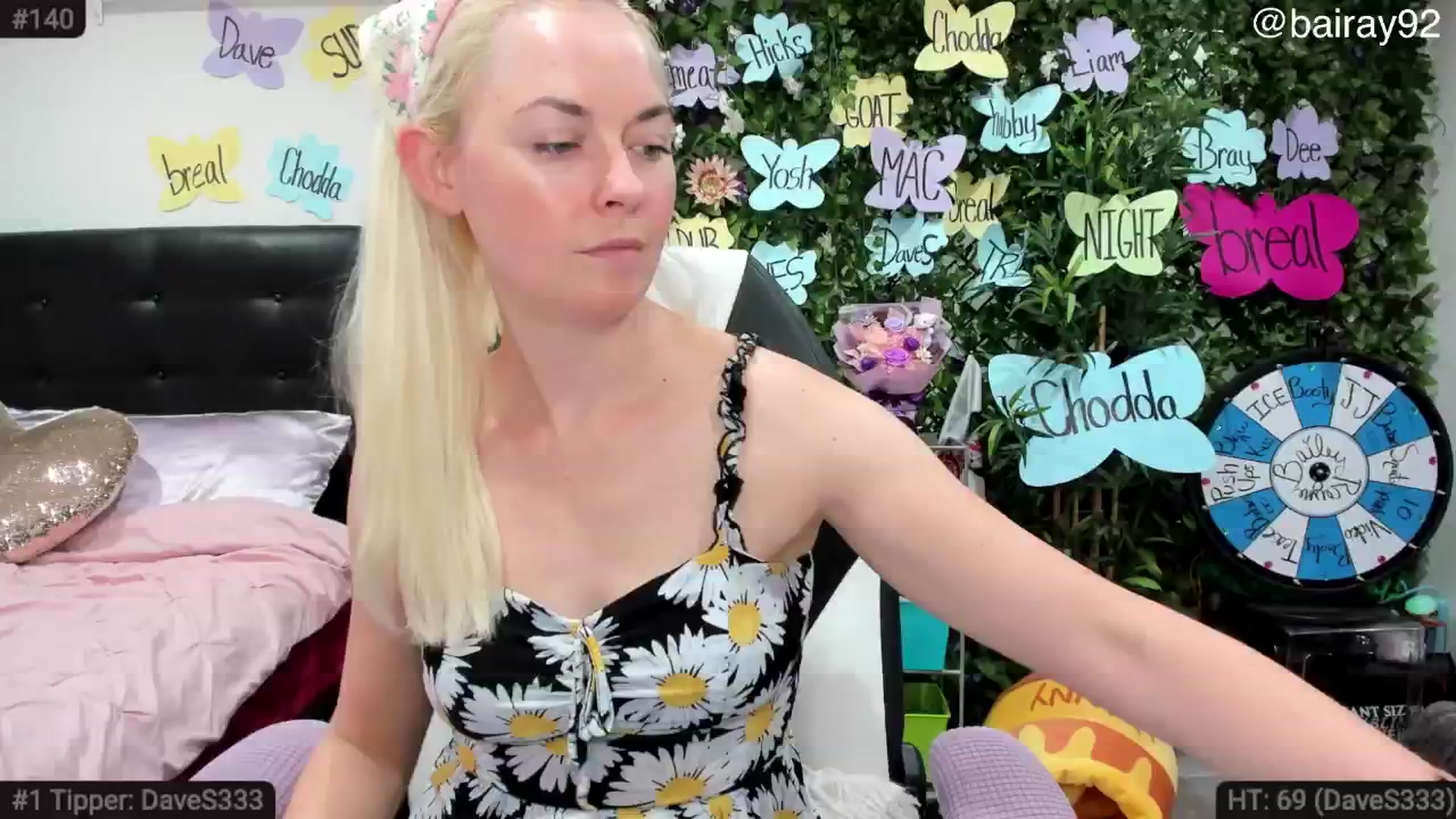 Gallery image thumbnail from BaileyRayne's myfreecams stream on, 05/24/2025, 24:54 image 15 of 20
