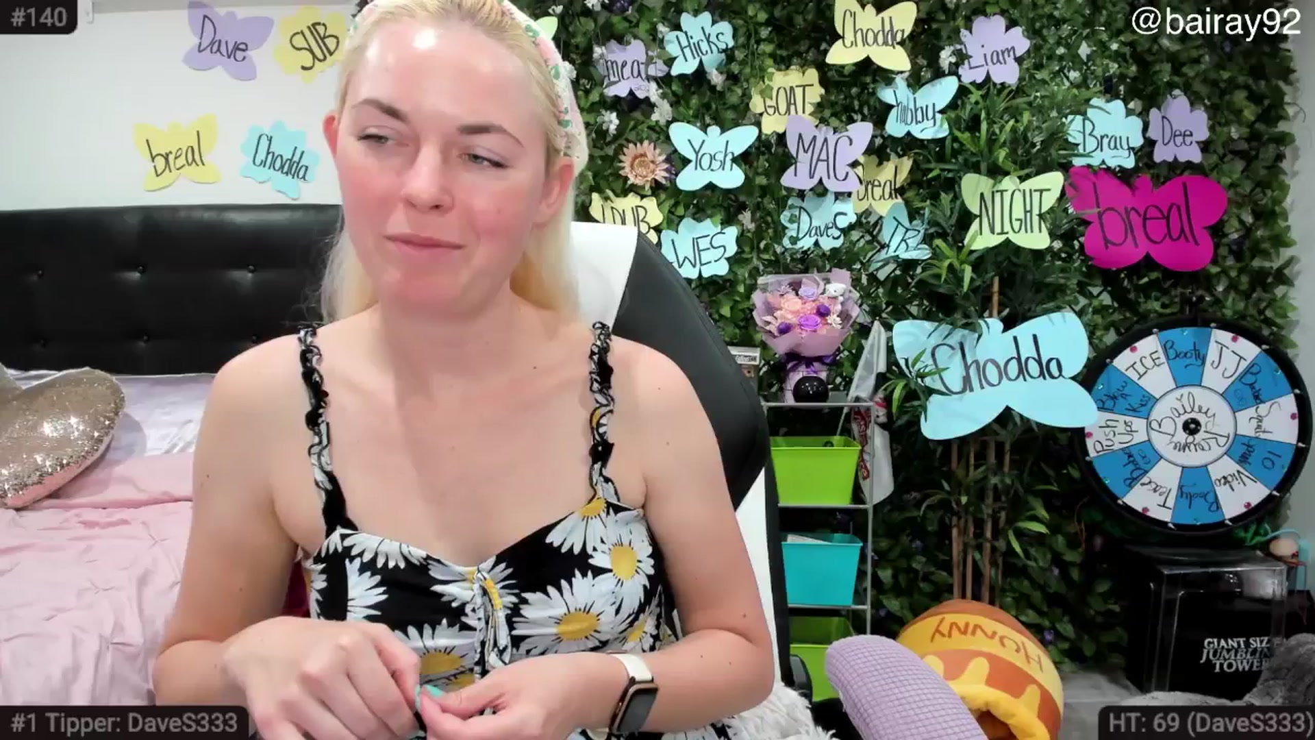 Gallery image thumbnail from BaileyRayne's myfreecams stream on, 05/24/2025, 24:54 image 14 of 20