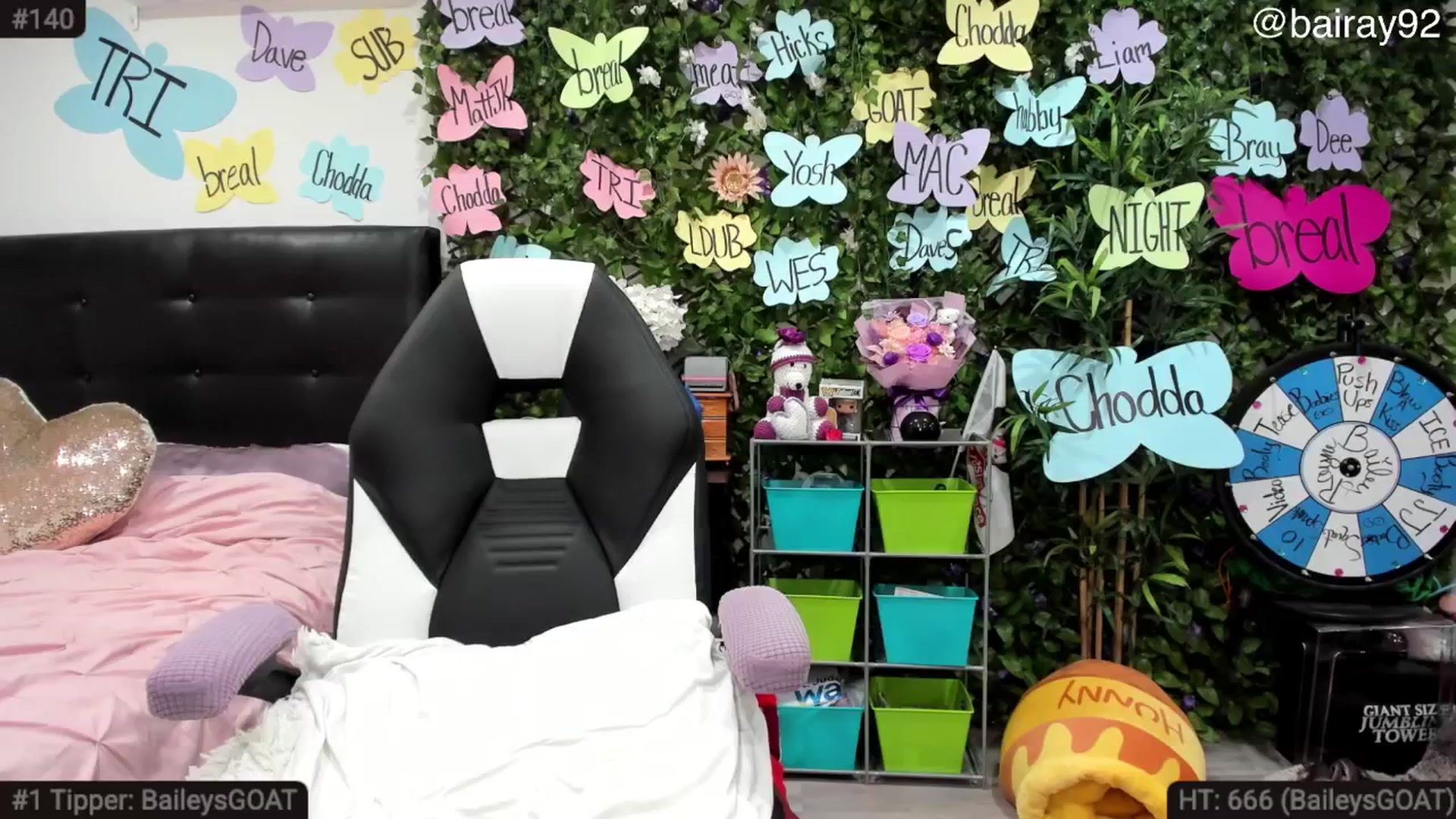 Gallery image thumbnail from BaileyRayne's myfreecams stream on, 05/25/2025, 06:39 image 1 of 20