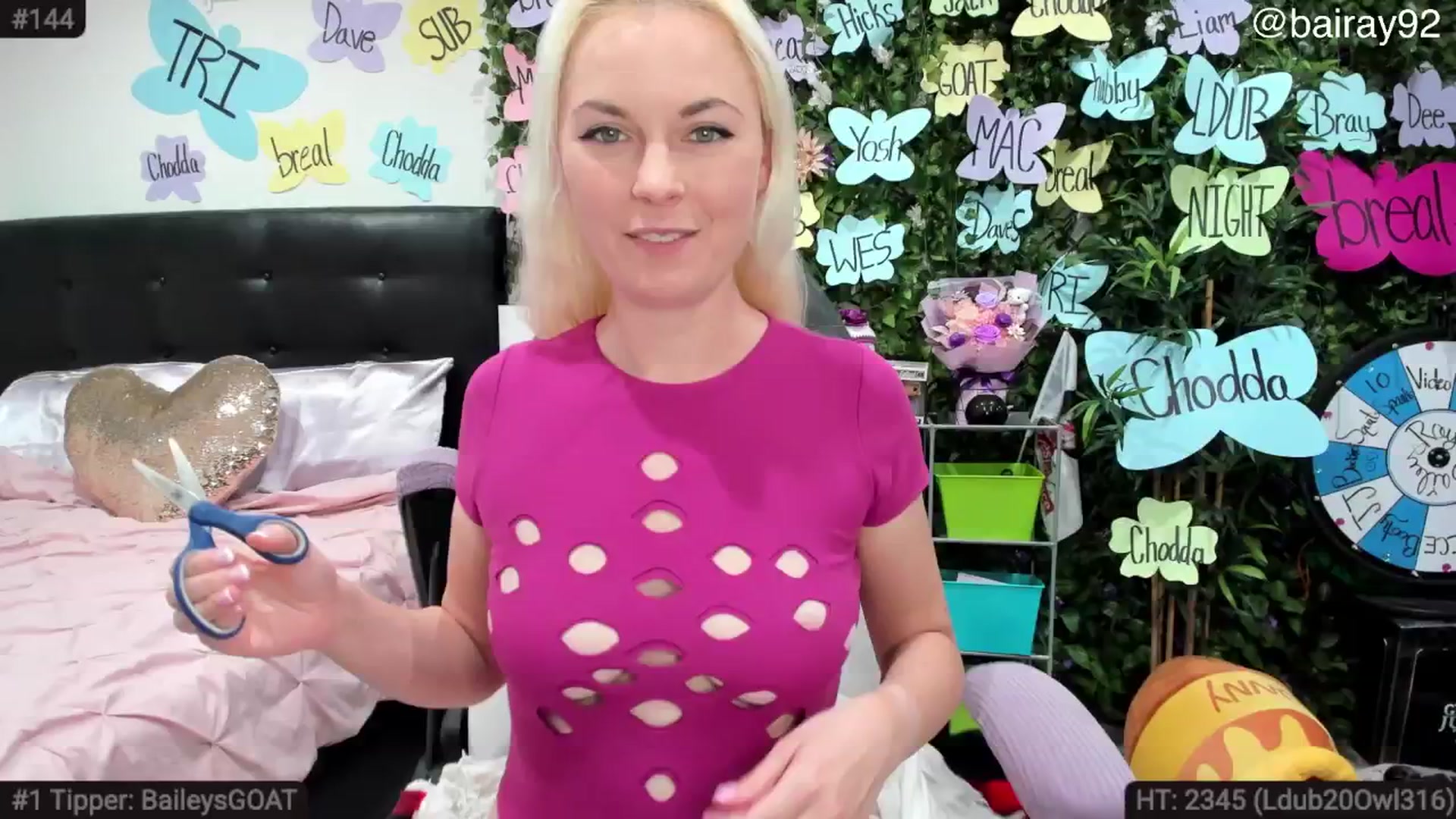 Gallery image thumbnail from BaileyRayne's myfreecams stream on, 05/31/2025, 07:49 image 7 of 20