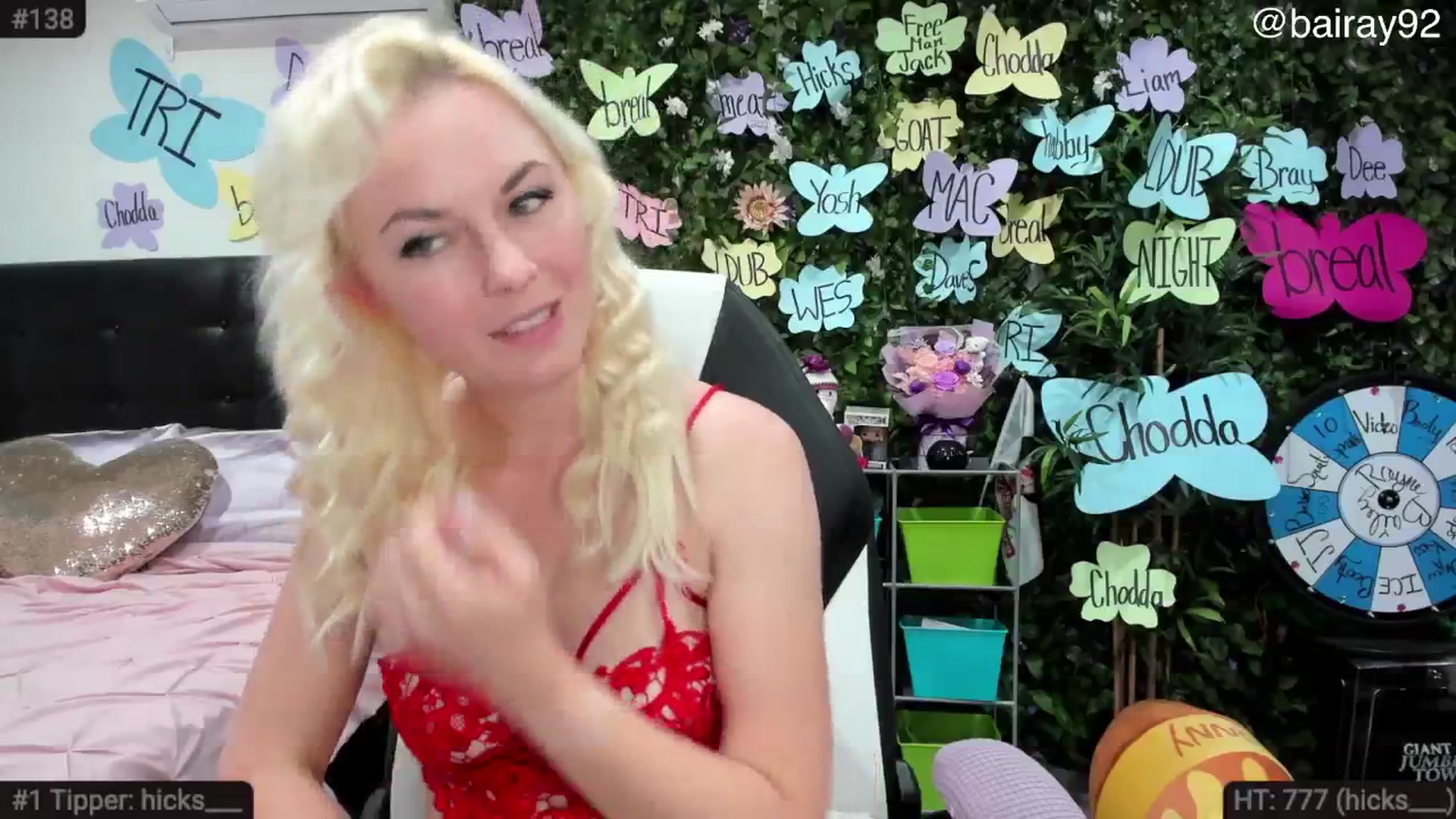 Gallery image thumbnail from BaileyRayne's myfreecams stream on, 06/01/2025, 04:32 image 10 of 20