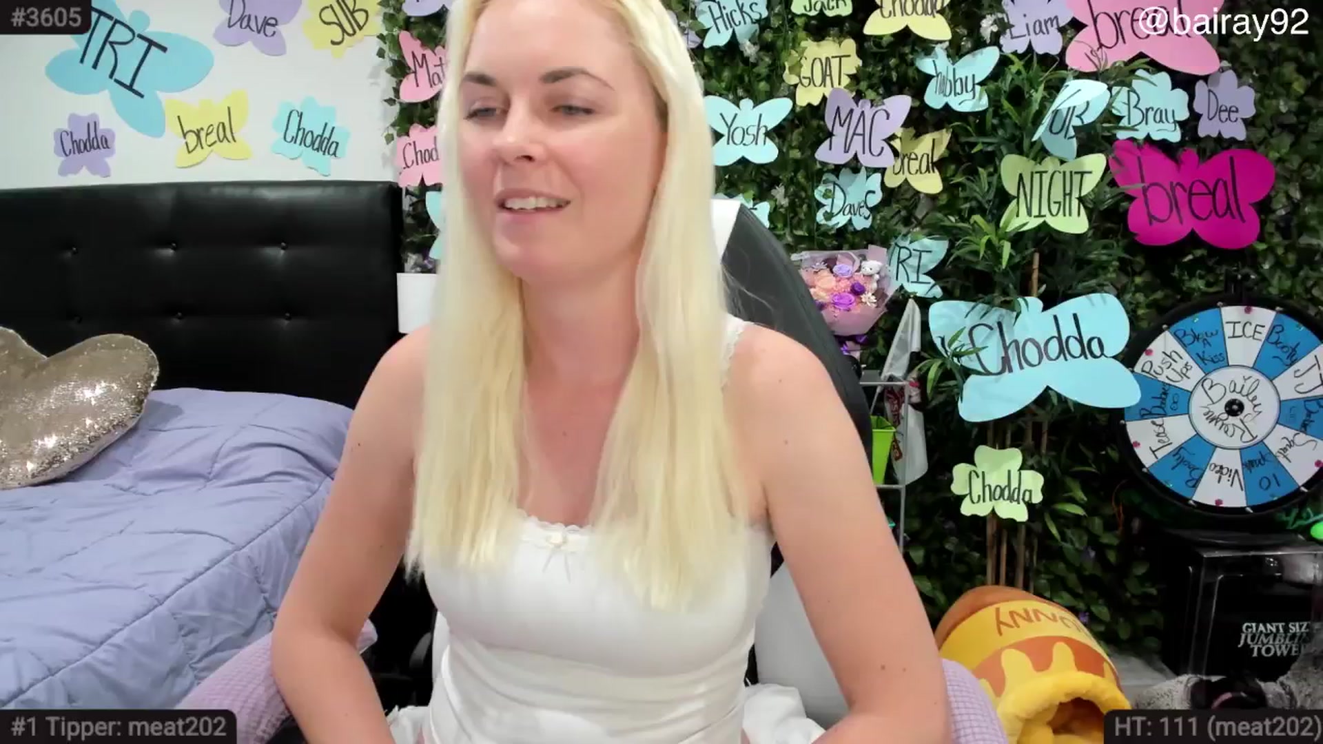 Gallery image thumbnail from BaileyRayne's myfreecams stream on, 06/08/2025, 07:35 image 2 of 20