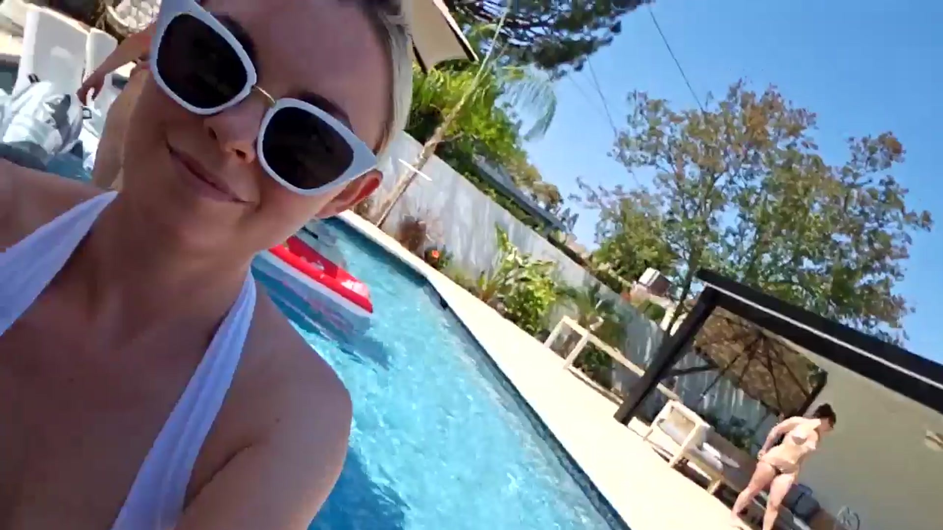 Gallery image thumbnail from BaileyRayne's myfreecams stream on, 06/19/2025, 22:20 image 9 of 20