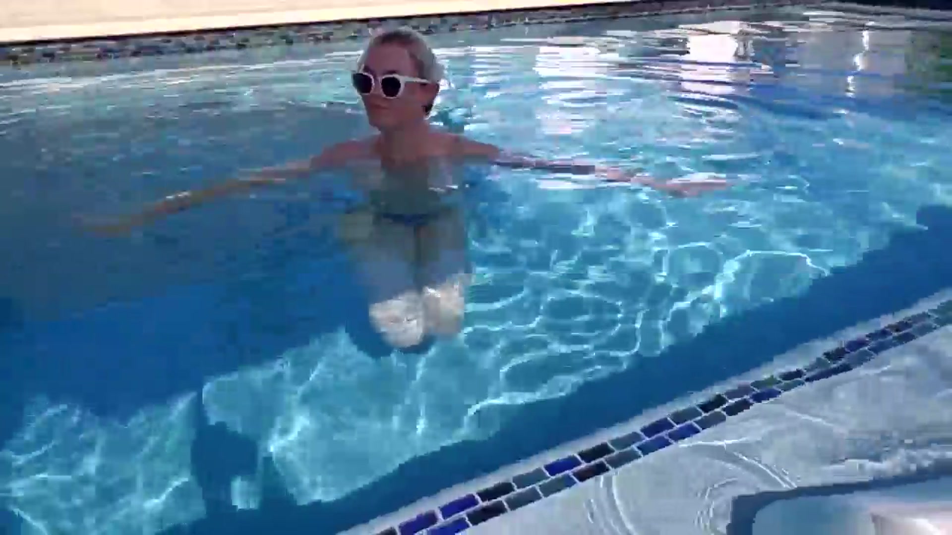 Gallery image thumbnail from BaileyRayne's myfreecams stream on, 06/20/2025, 24:26 image 5 of 20