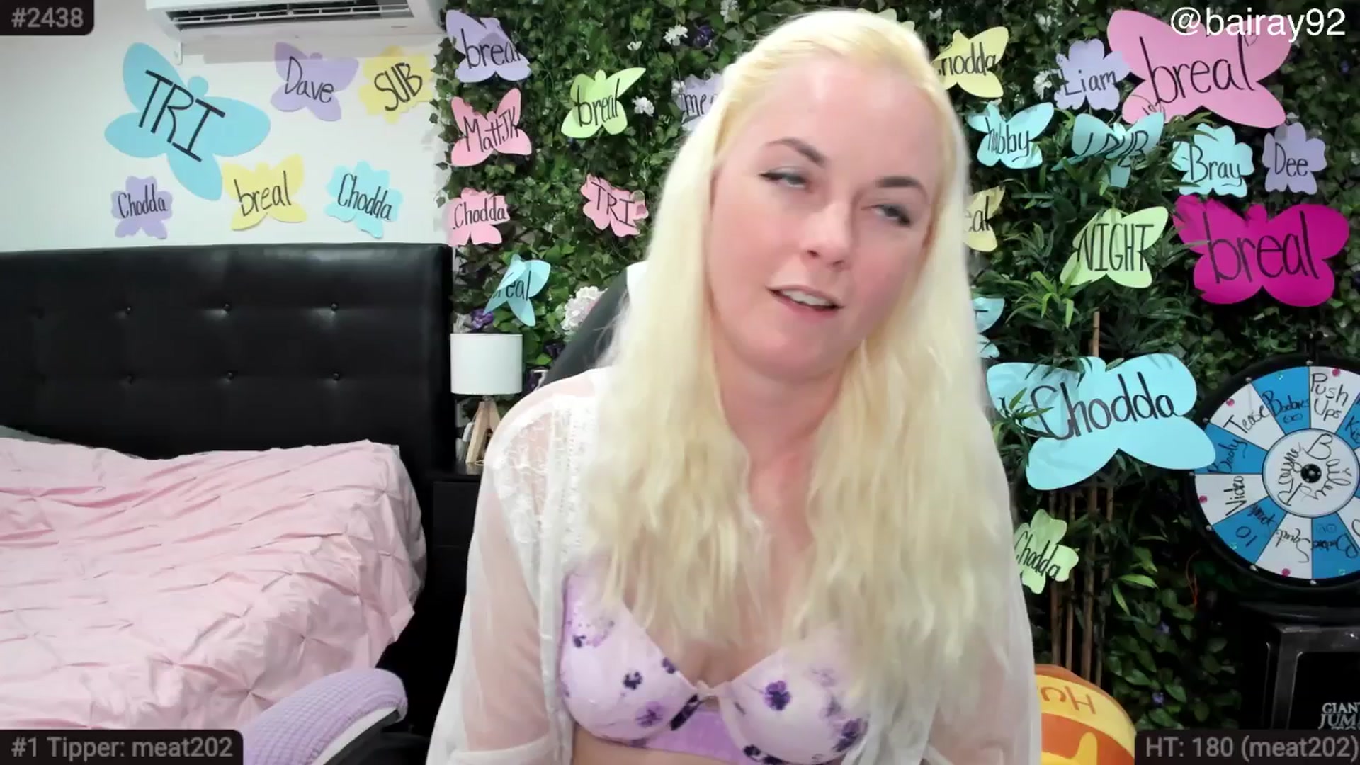 Gallery image thumbnail from BaileyRayne's myfreecams stream on, 06/28/2025, 07:58 image 4 of 20