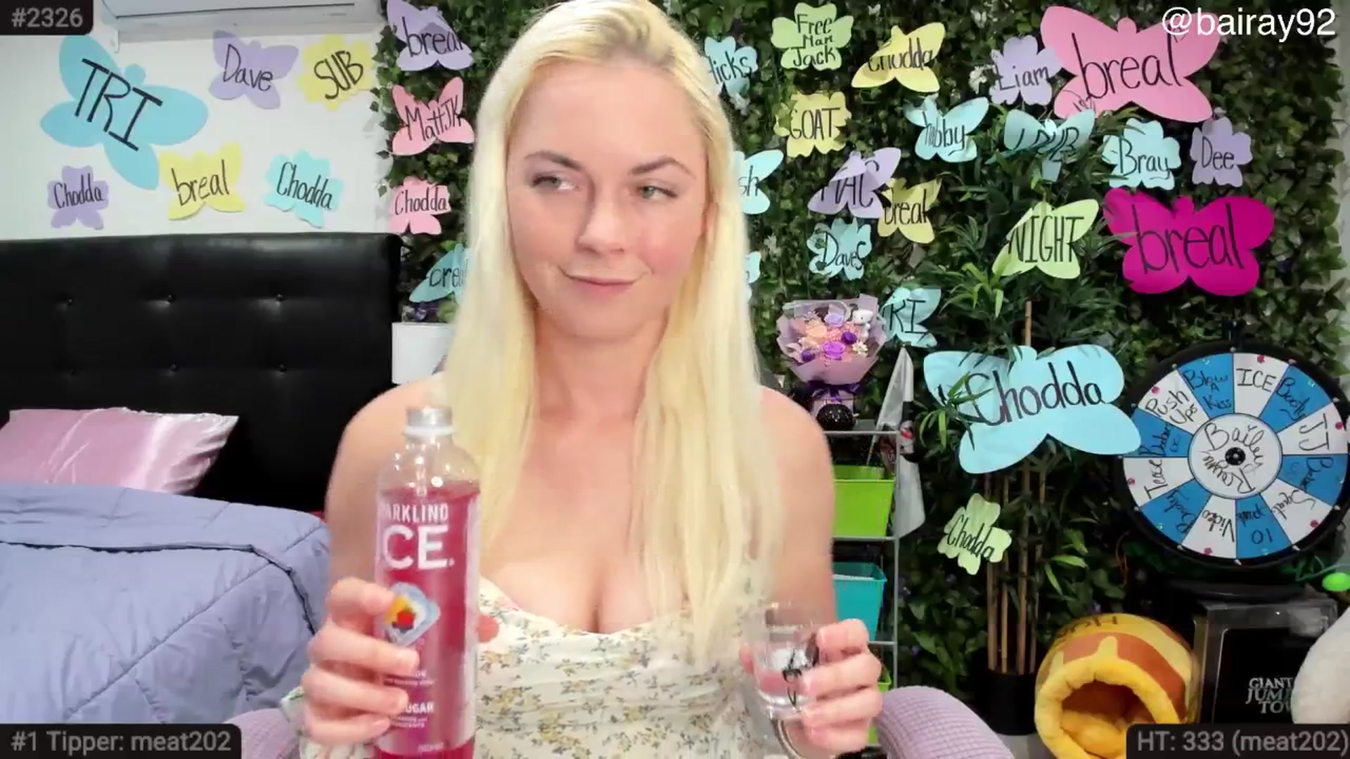 Gallery image thumbnail from BaileyRayne's myfreecams stream on, 07/19/2025, 08:51 image 5 of 20