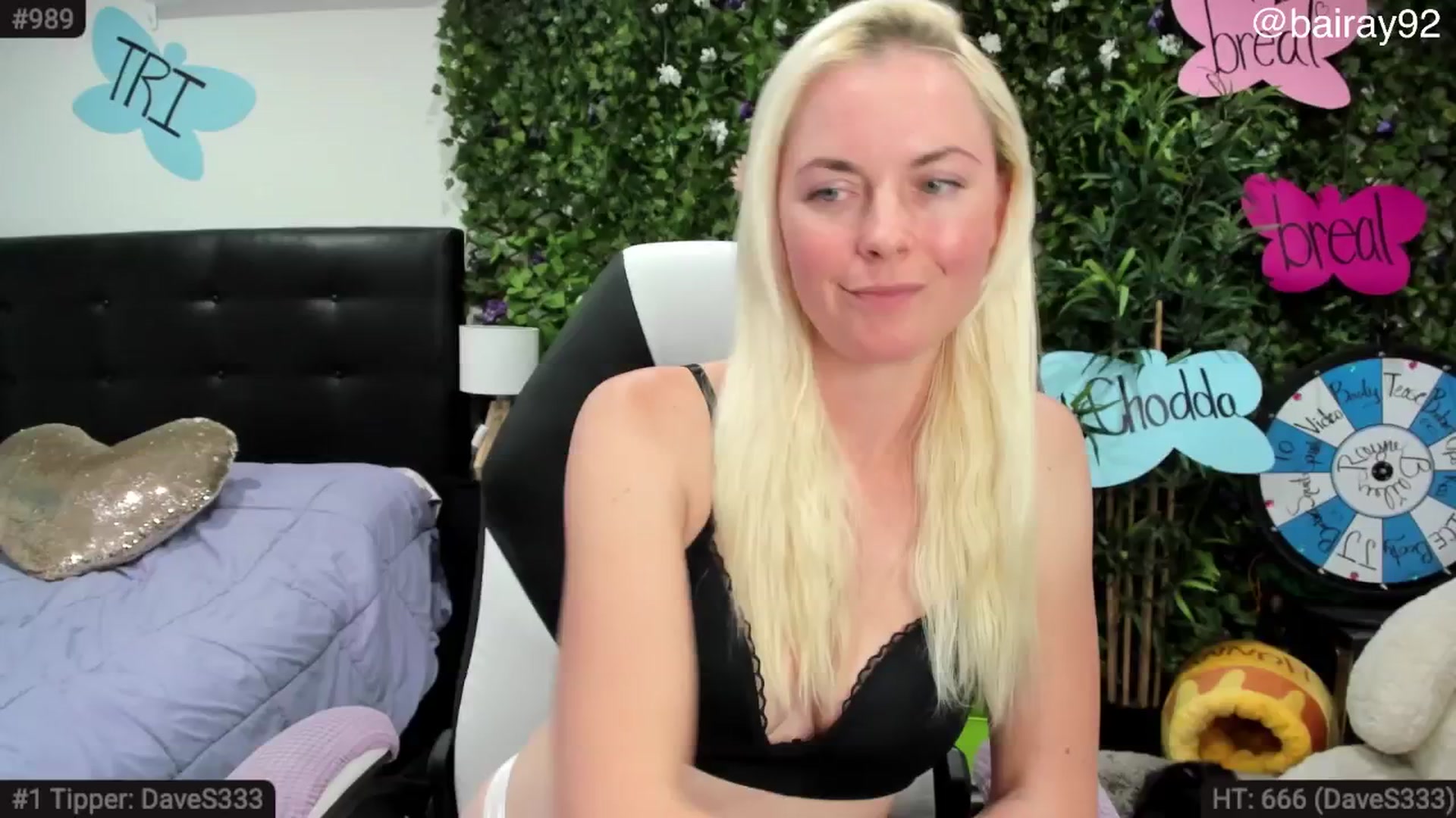 Gallery image thumbnail from BaileyRayne's myfreecams stream on, 08/02/2025, 07:12 image 12 of 20