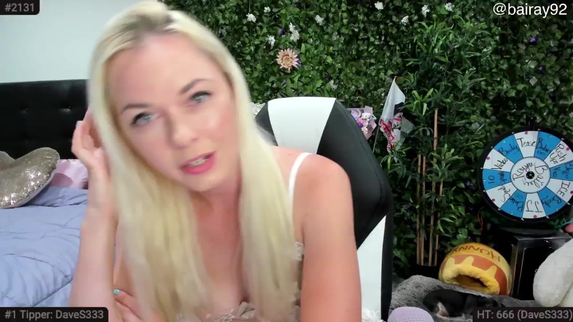 Gallery image thumbnail from BaileyRayne's myfreecams stream on, 09/13/2025, 06:59 image 6 of 20