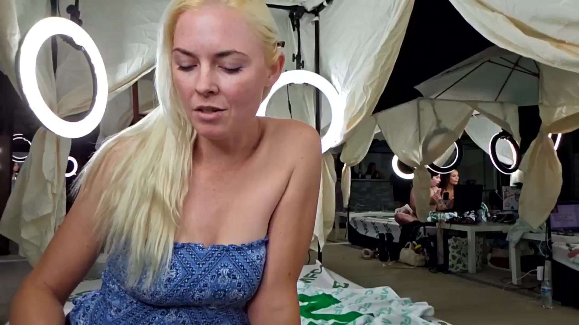 Gallery image thumbnail from BaileyRayne's myfreecams stream on, 10/07/2025, 07:16 image 4 of 20
