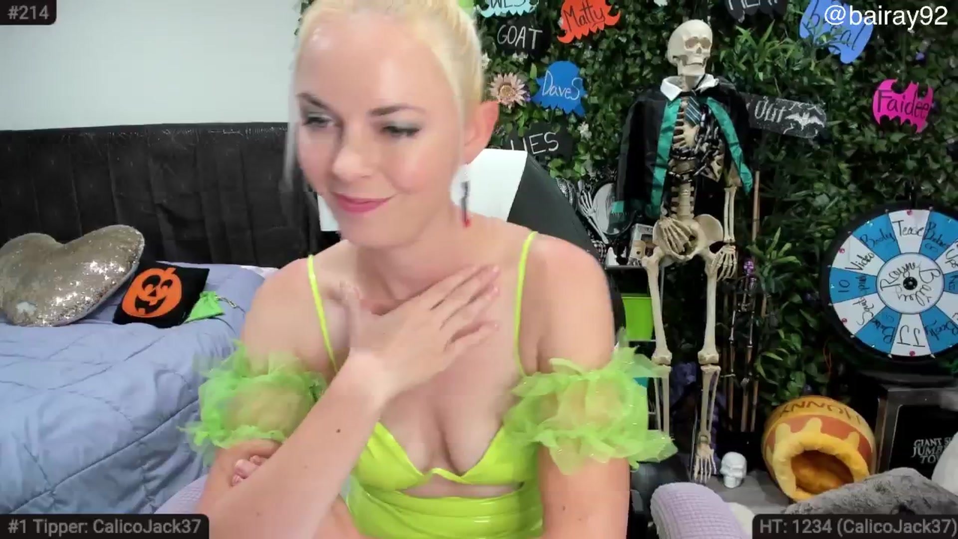 Gallery image thumbnail from BaileyRayne's myfreecams stream on, 10/12/2025, 07:02 image 6 of 20