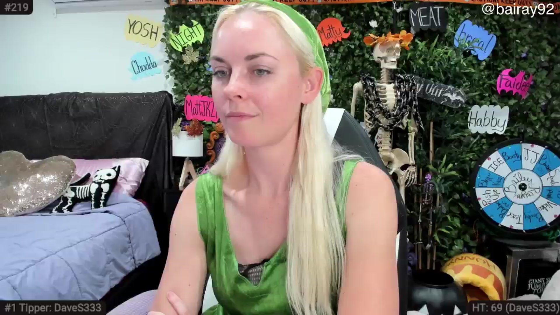 Gallery image thumbnail from BaileyRayne's myfreecams stream on, 10/20/2025, 05:44 image 4 of 20