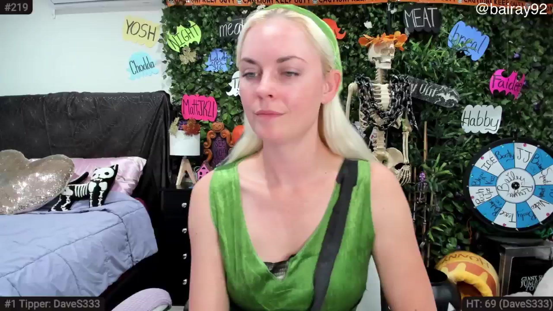 Gallery image thumbnail from BaileyRayne's myfreecams stream on, 10/20/2025, 05:44 image 1 of 20