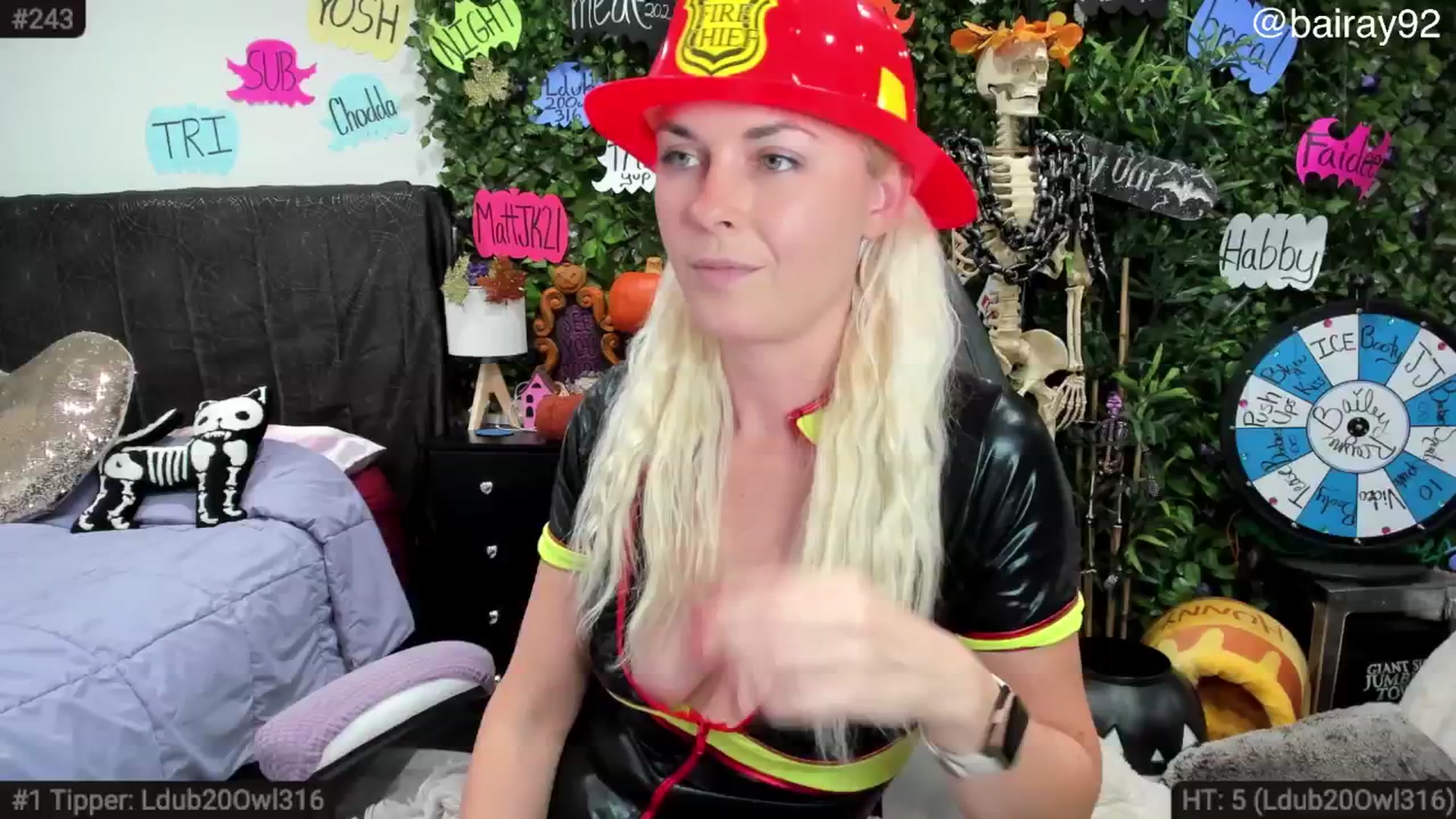 Gallery image thumbnail from BaileyRayne's myfreecams stream on, 10/27/2025, 05:22 image 3 of 20