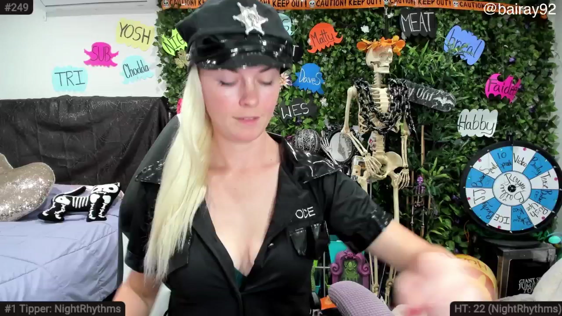 Gallery image thumbnail from BaileyRayne's myfreecams stream on, 10/28/2025, 06:38 image 4 of 20