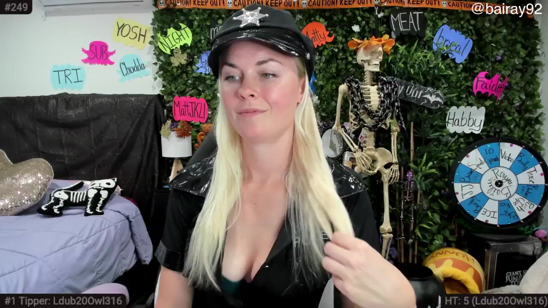 Gallery image thumbnail from BaileyRayne's myfreecams stream on, 10/28/2025, 06:38 image 1 of 20