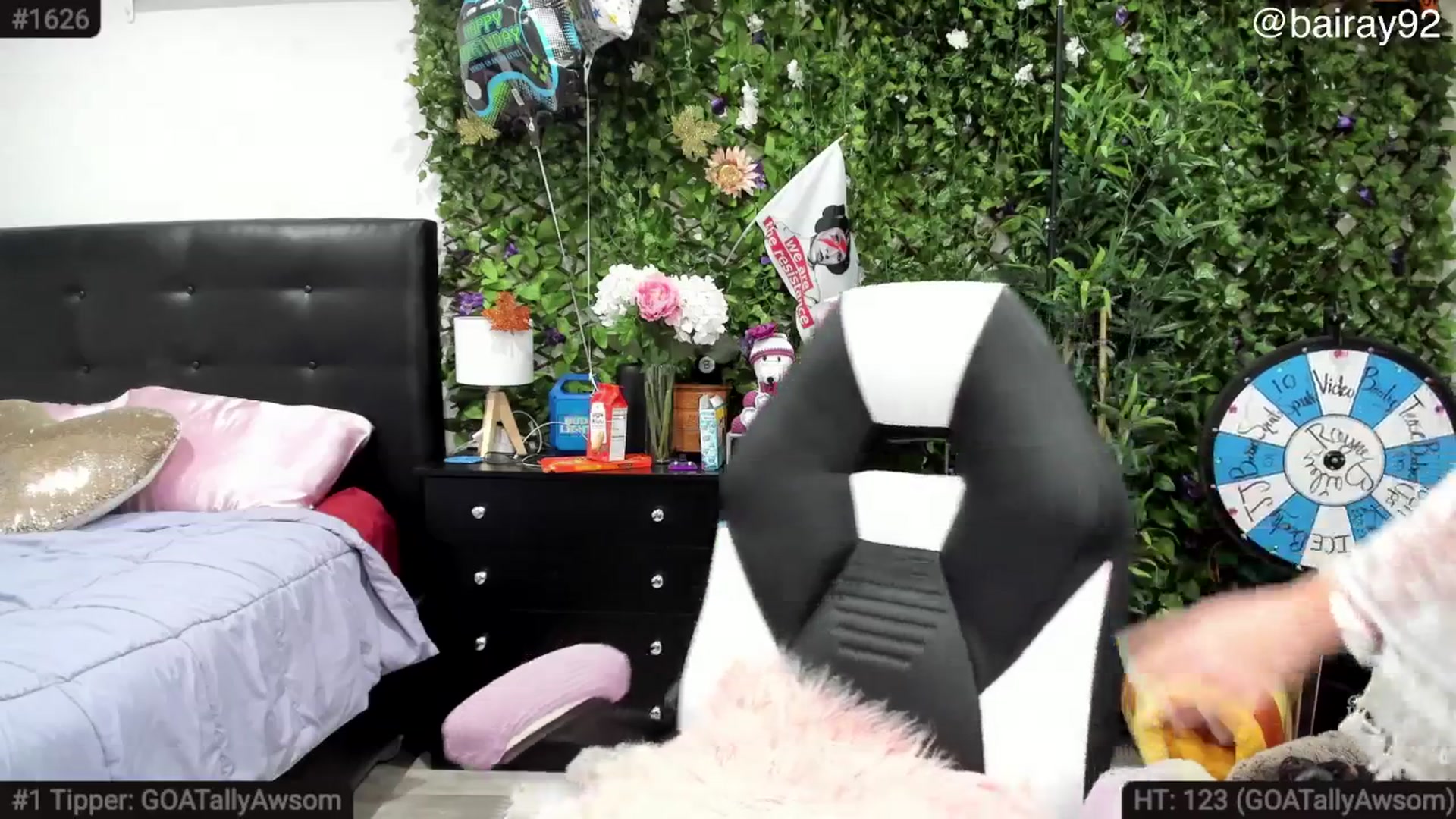 Gallery image thumbnail from BaileyRayne's myfreecams stream on, 11/22/2025, 09:16 image 3 of 20