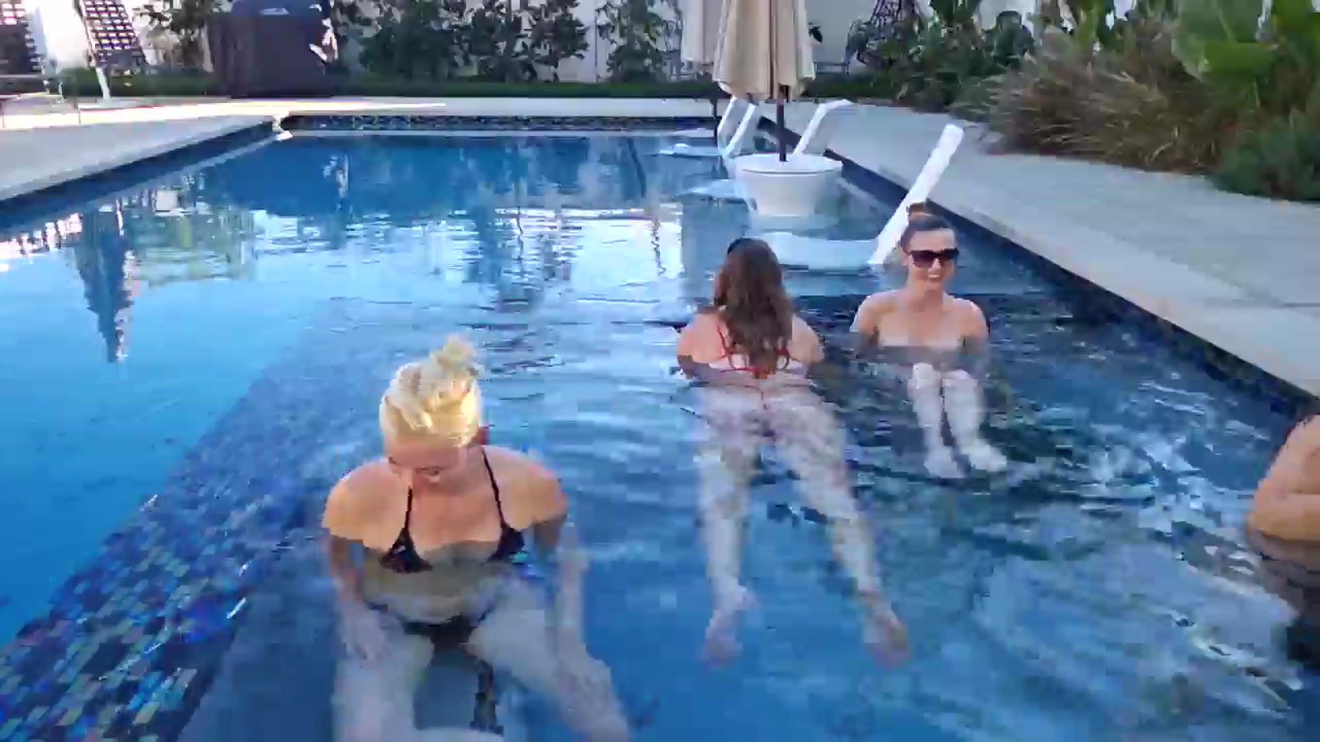 Gallery image thumbnail from BaileyRayne's myfreecams stream on, 11/26/2025, 24:04 image 7 of 20