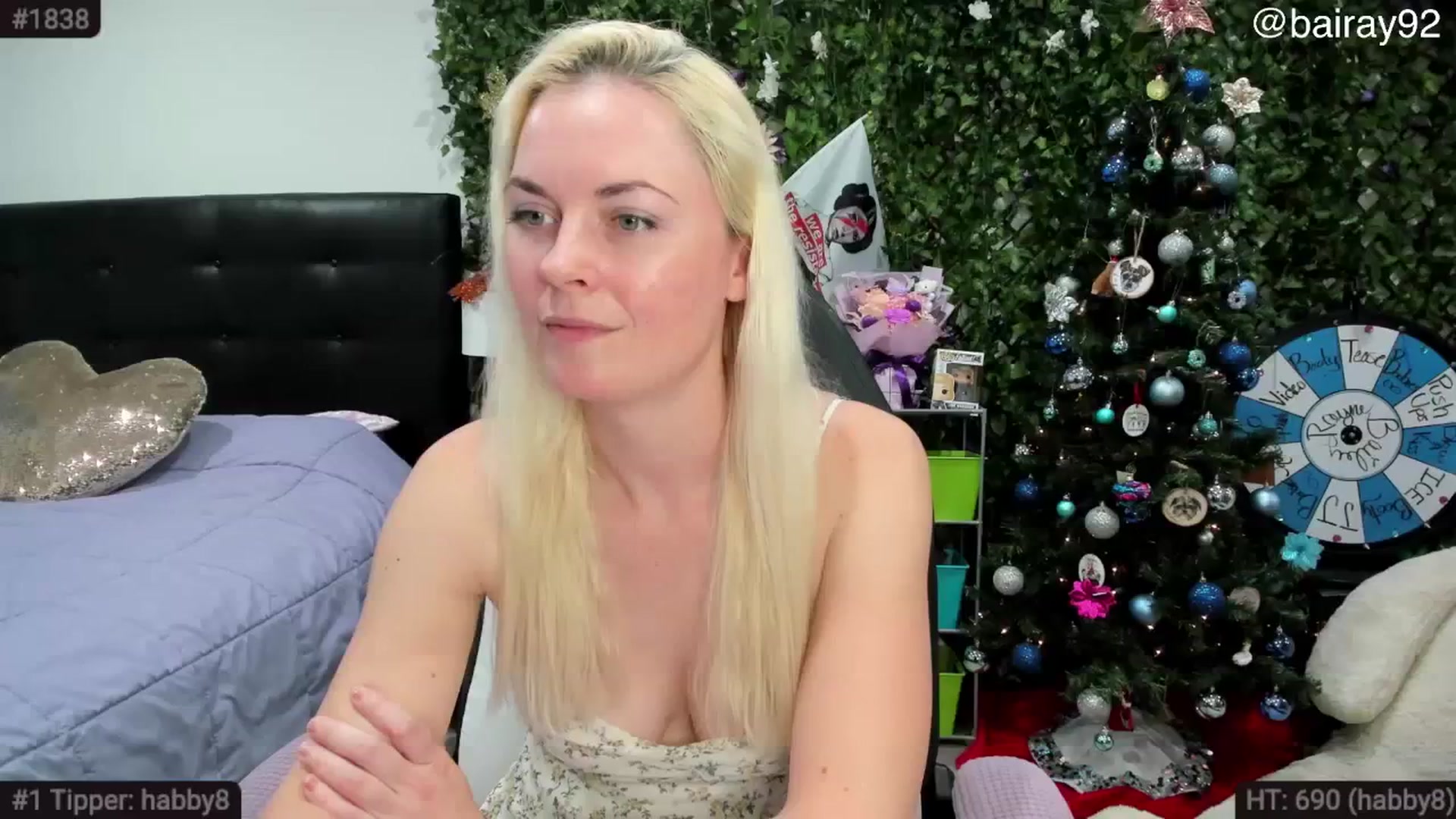 Gallery image thumbnail from BaileyRayne's myfreecams stream on, 12/28/2025, 08:08 image 7 of 20