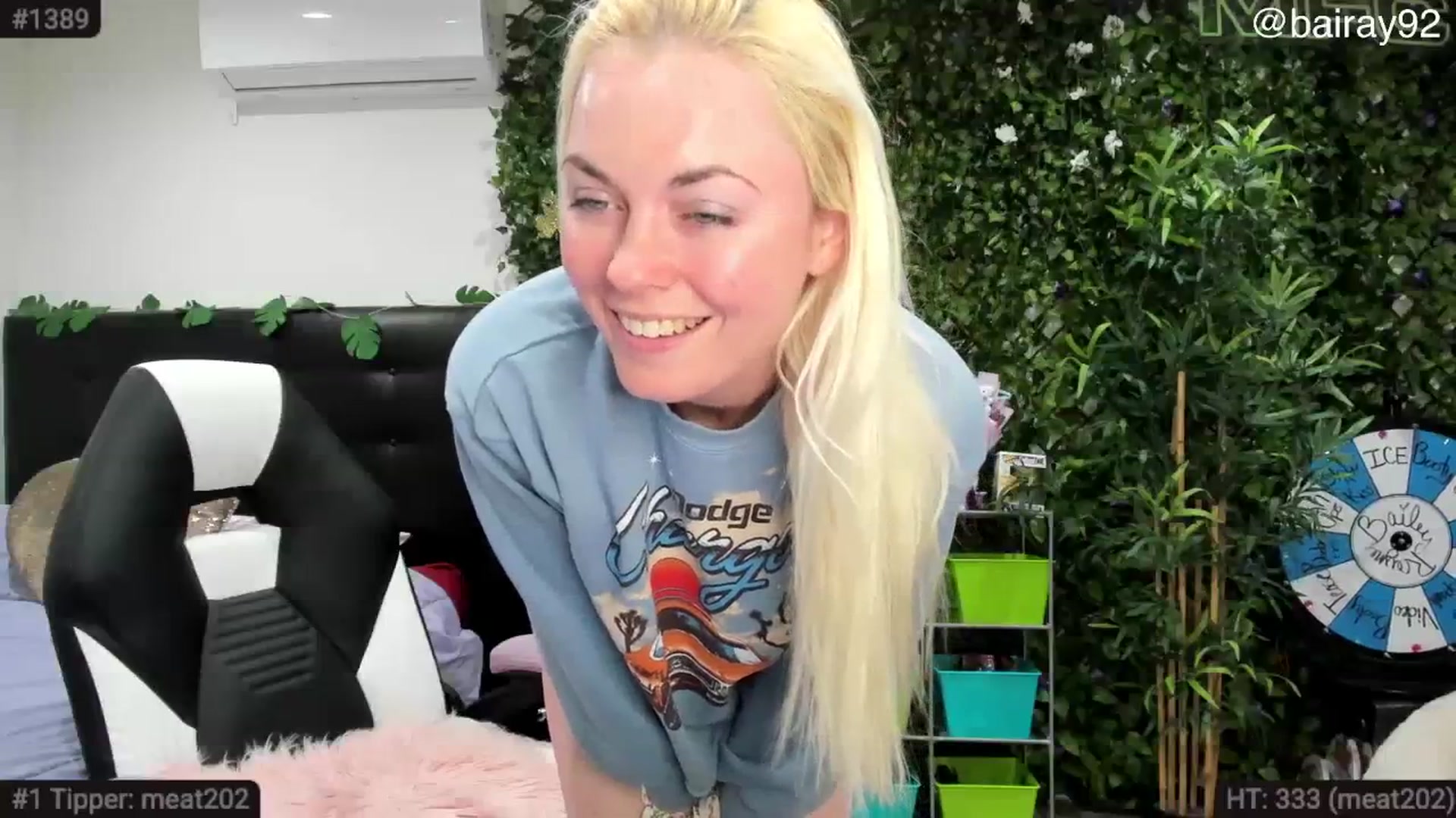 Gallery image thumbnail from BaileyRayne's myfreecams stream on, 01/17/2026, 07:57 image 6 of 20