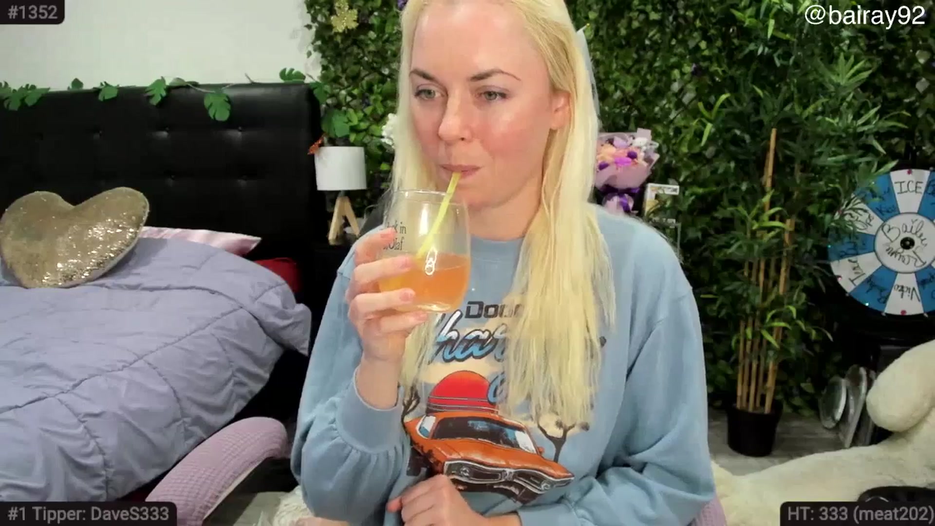Gallery image thumbnail from BaileyRayne's myfreecams stream on, 01/17/2026, 07:57 image 12 of 20