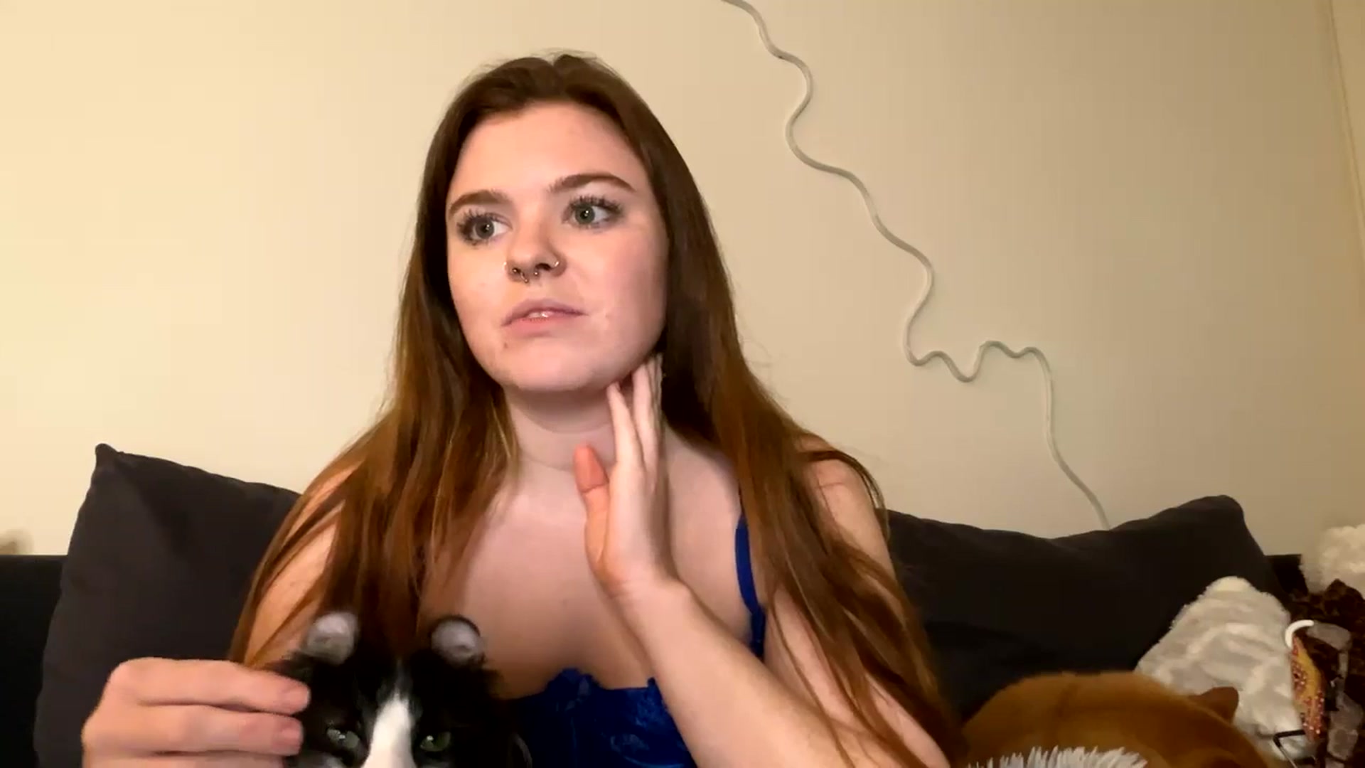 Gallery image thumbnail from Baileyybabyy's myfreecams stream on, 02/19/2024, 02:34 image 6 of 20