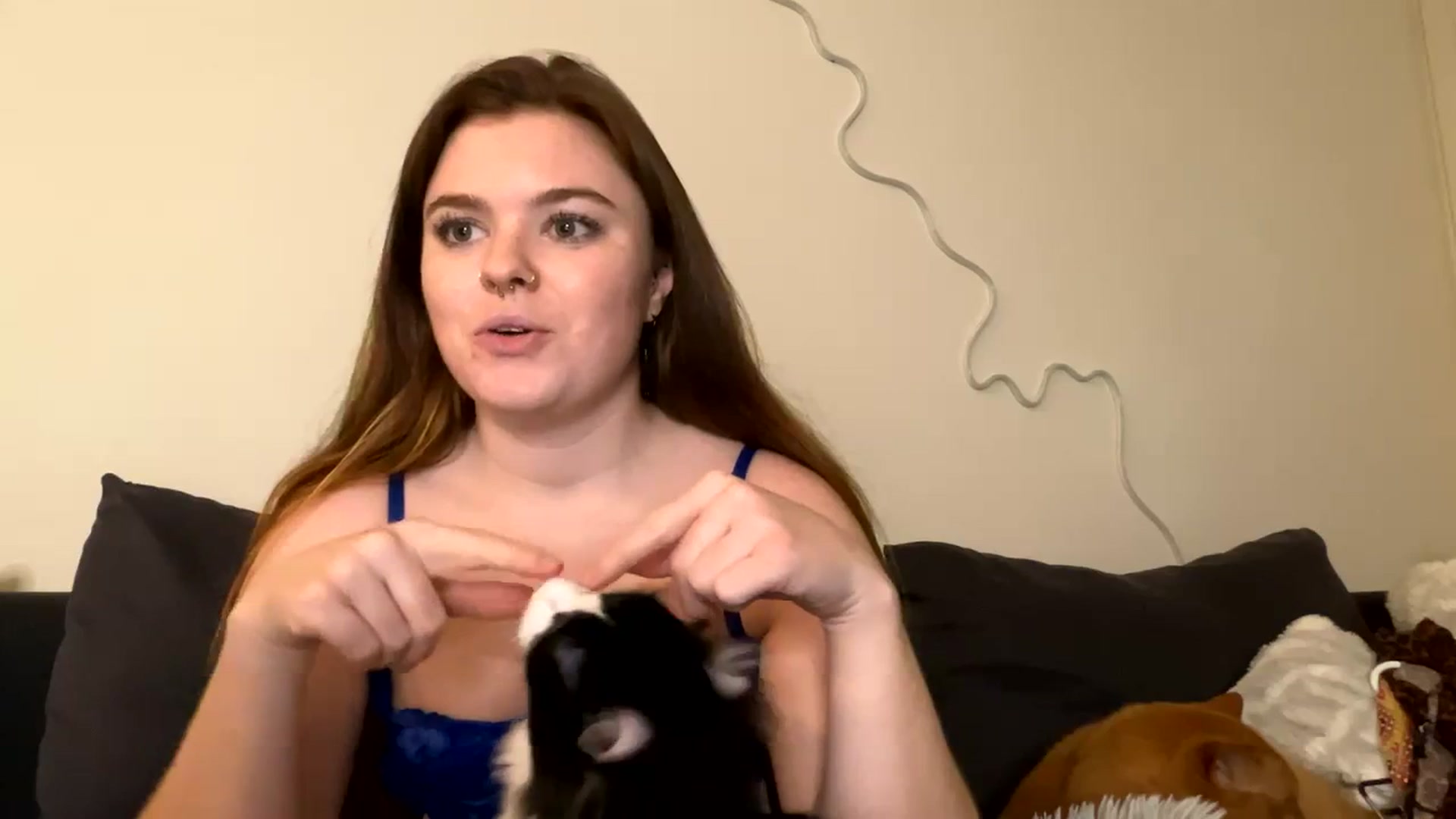 Gallery image thumbnail from Baileyybabyy's myfreecams stream on, 02/19/2024, 02:34 image 5 of 20