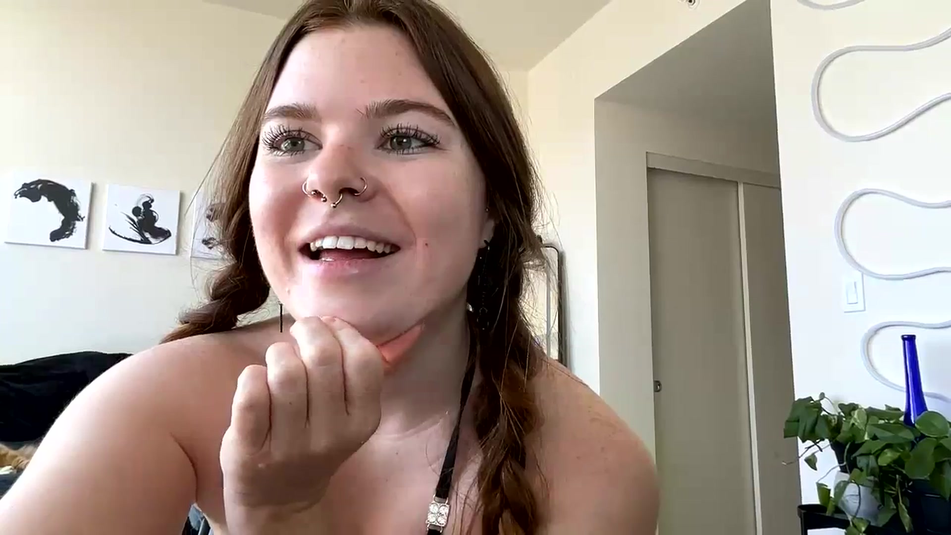Gallery image thumbnail from Baileyybabyy's myfreecams stream on, 03/20/2024, 19:31 image 20 of 20