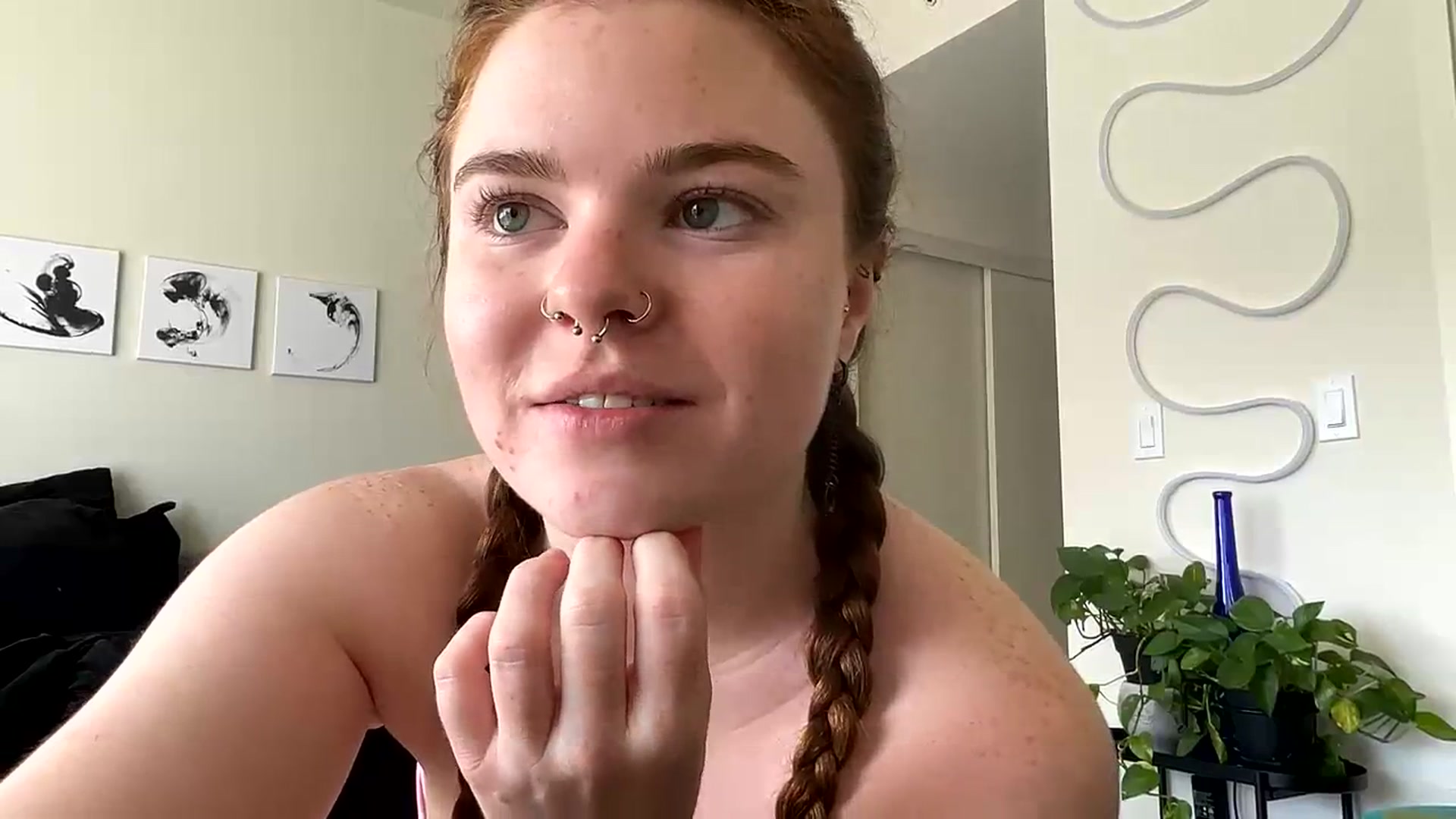 Gallery image thumbnail from Baileyybabyy's myfreecams stream on, 03/22/2024, 19:37 image 4 of 20