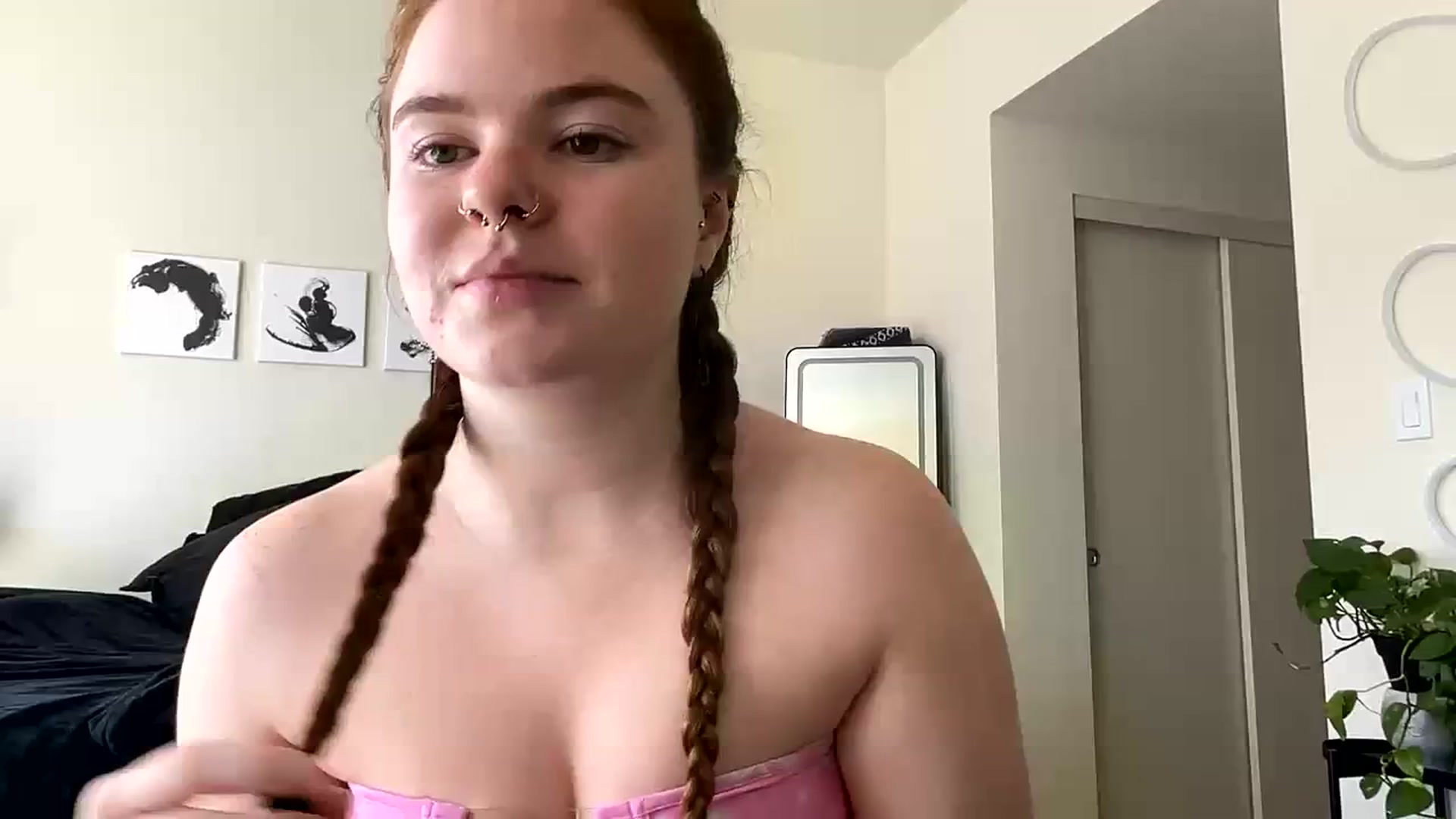 Gallery image thumbnail from Baileyybabyy's myfreecams stream on, 03/22/2024, 19:37 image 1 of 20