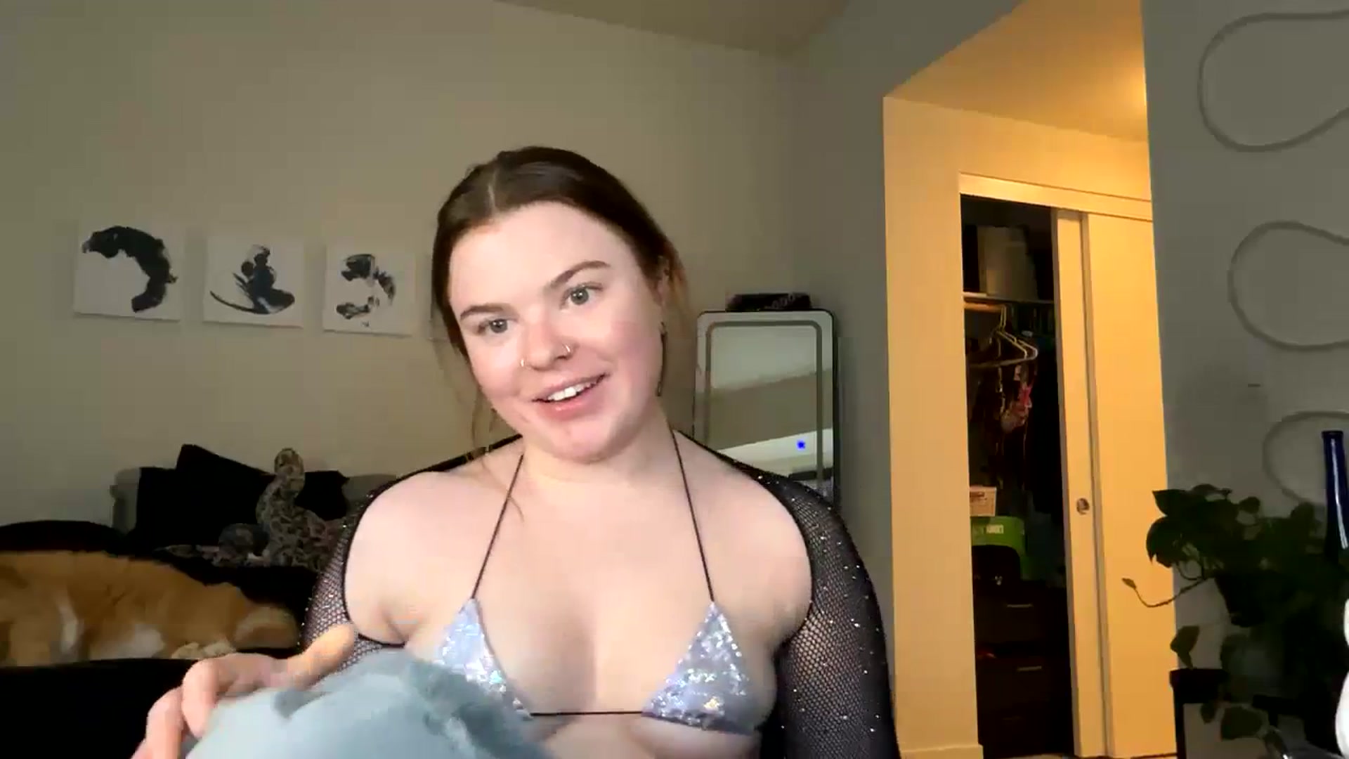 Gallery image thumbnail from Baileyybabyy's myfreecams stream on, 03/26/2024, 05:45 image 13 of 20