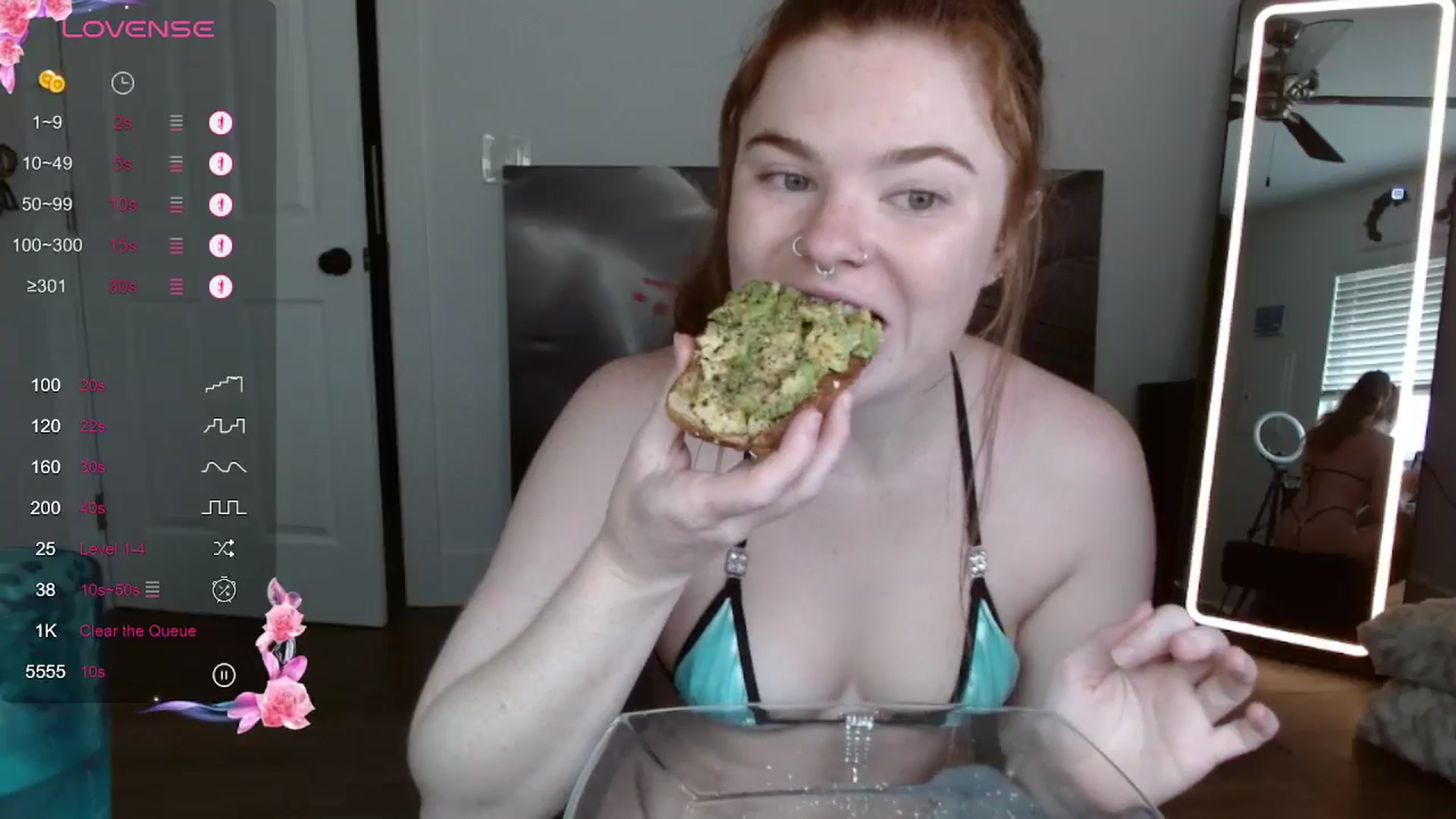 Gallery image thumbnail from Baileyybabyy's myfreecams stream on, 06/05/2024, 17:58 image 7 of 20