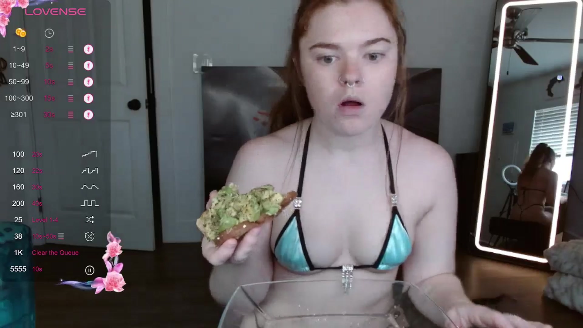 Gallery image thumbnail from Baileyybabyy's myfreecams stream on, 06/05/2024, 17:58 image 9 of 20