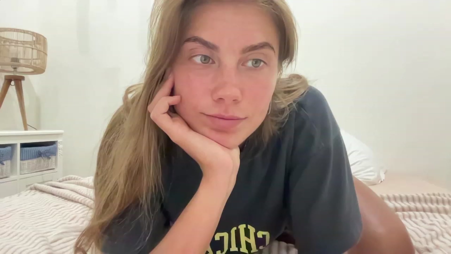 Gallery image thumbnail from BaliSurfGirl's myfreecams stream on, 01/25/2023, 13:17 image 17 of 20