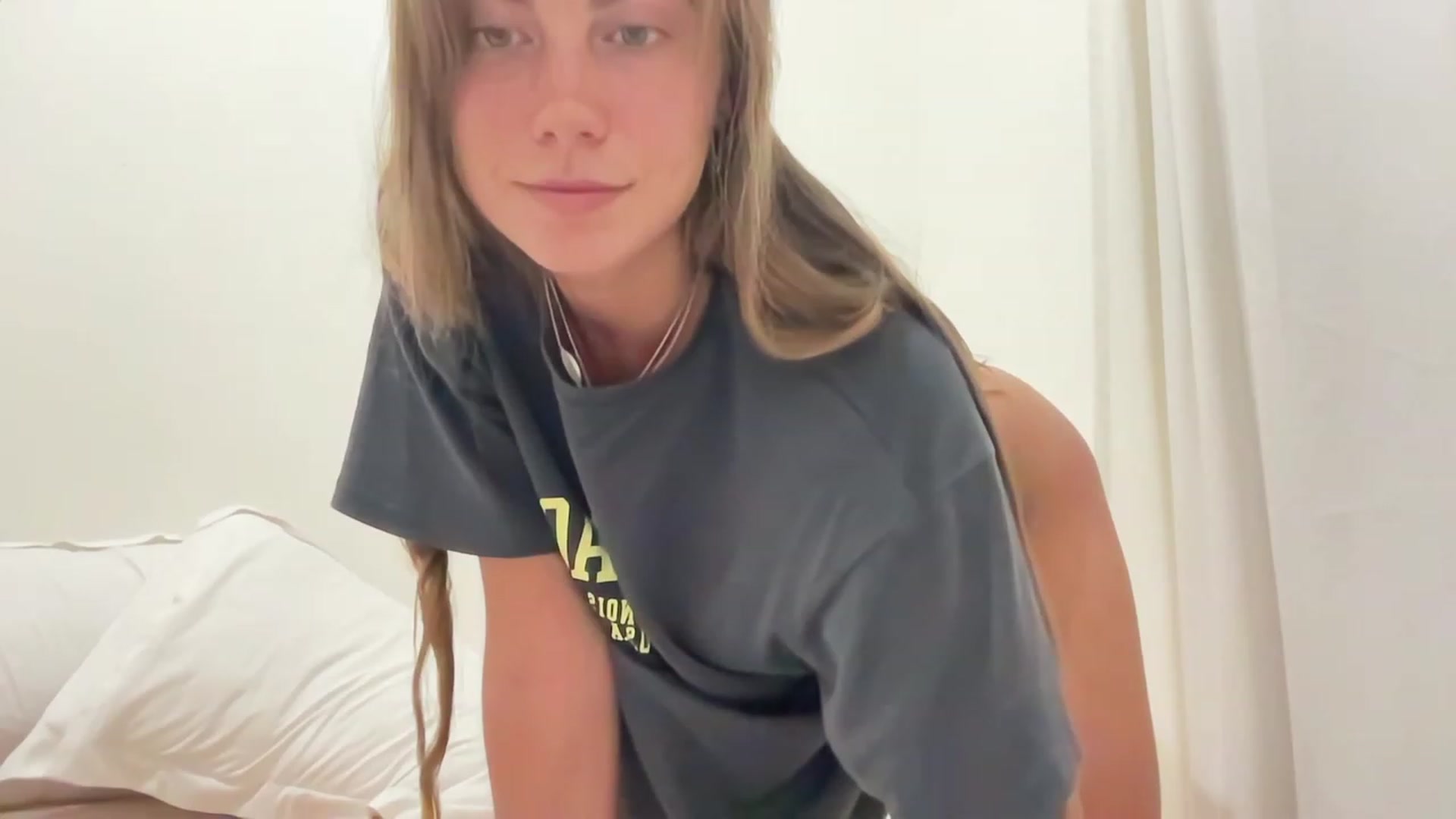 Gallery image thumbnail from BaliSurfGirl's myfreecams stream on, 01/25/2023, 13:41 image 18 of 20