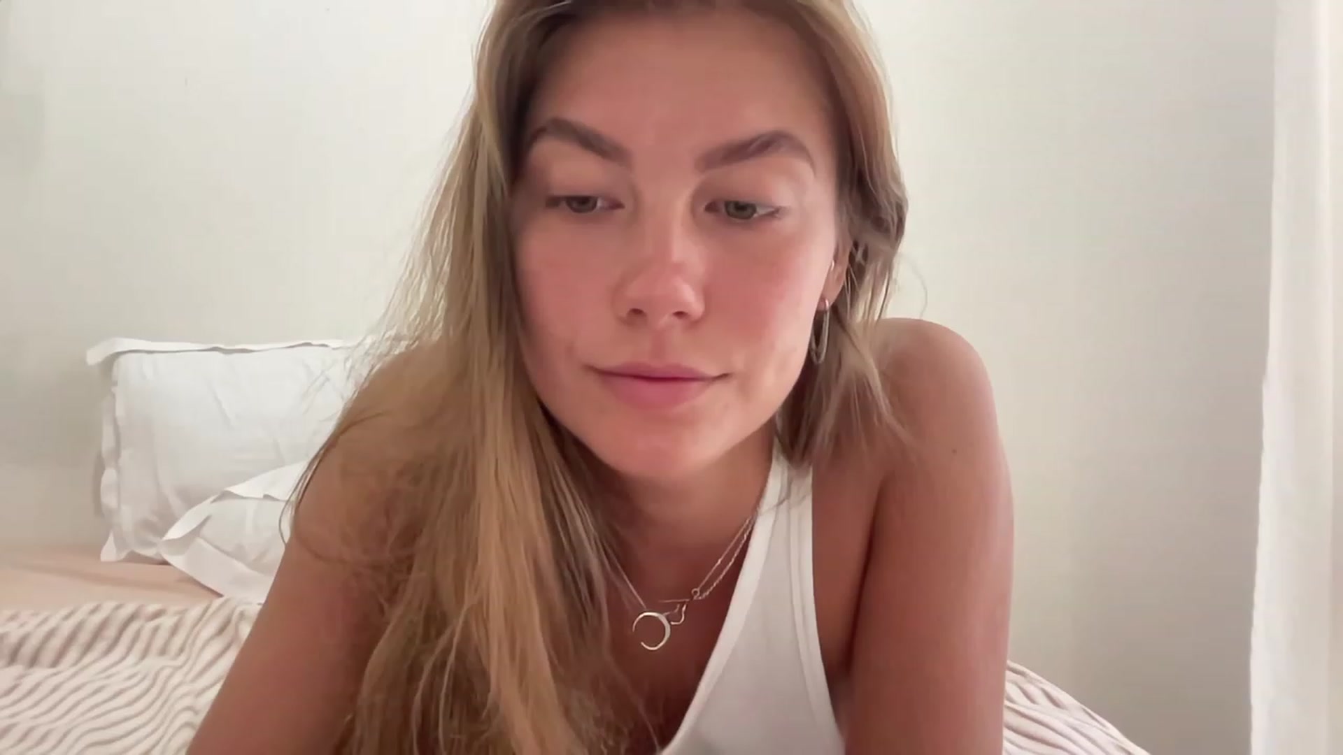 Gallery image thumbnail from BaliSurfGirl's myfreecams stream on, 01/25/2023, 23:43 image 1 of 20