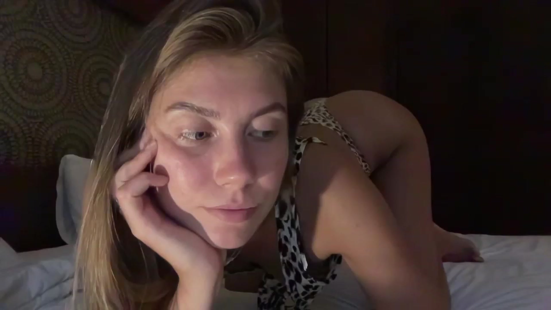 Gallery image thumbnail from BaliSurfGirl's myfreecams stream on, 02/01/2023, 10:55 image 18 of 20