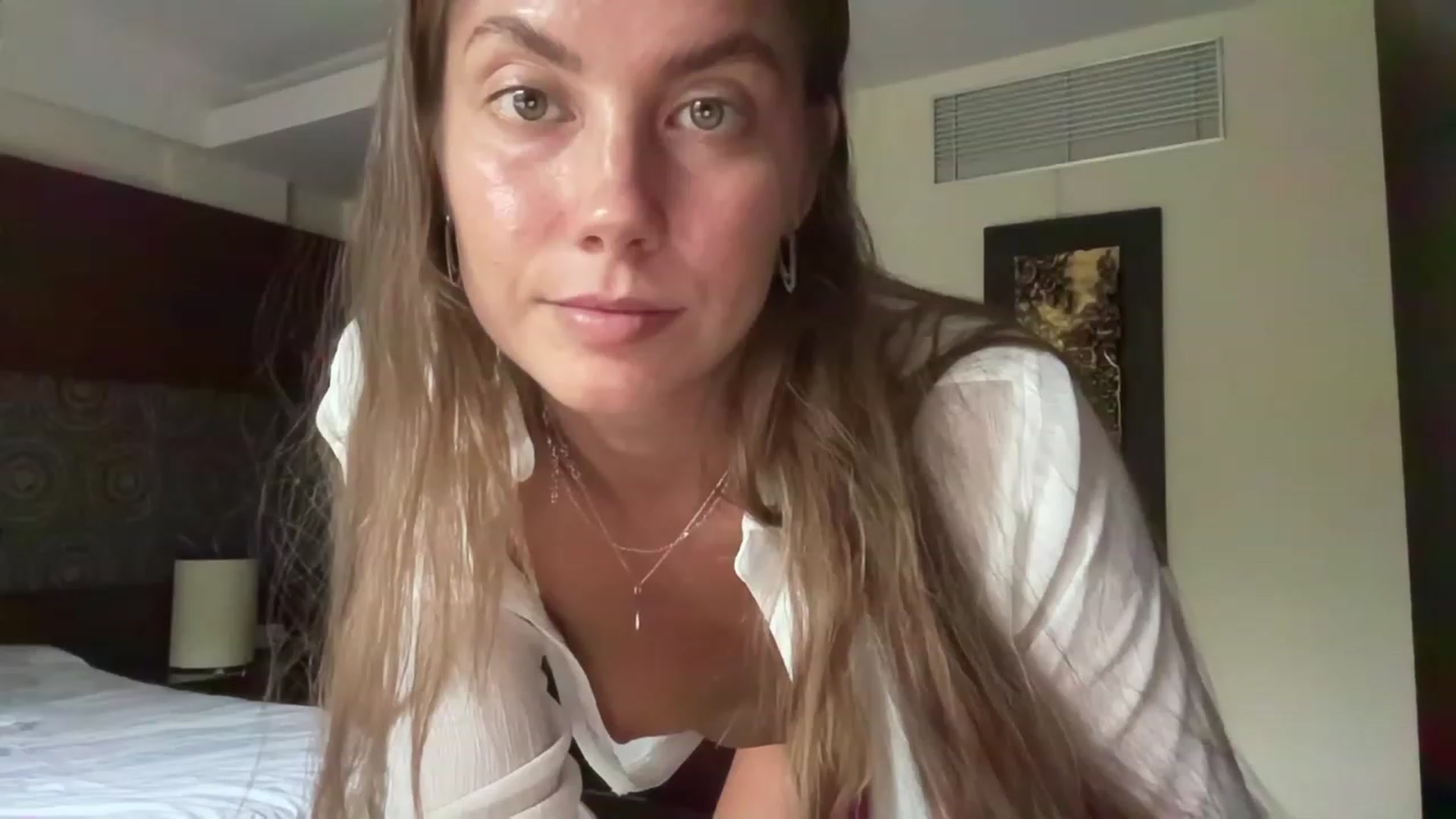 Gallery image thumbnail from BaliSurfGirl's myfreecams stream on, 02/04/2023, 03:11 image 15 of 20