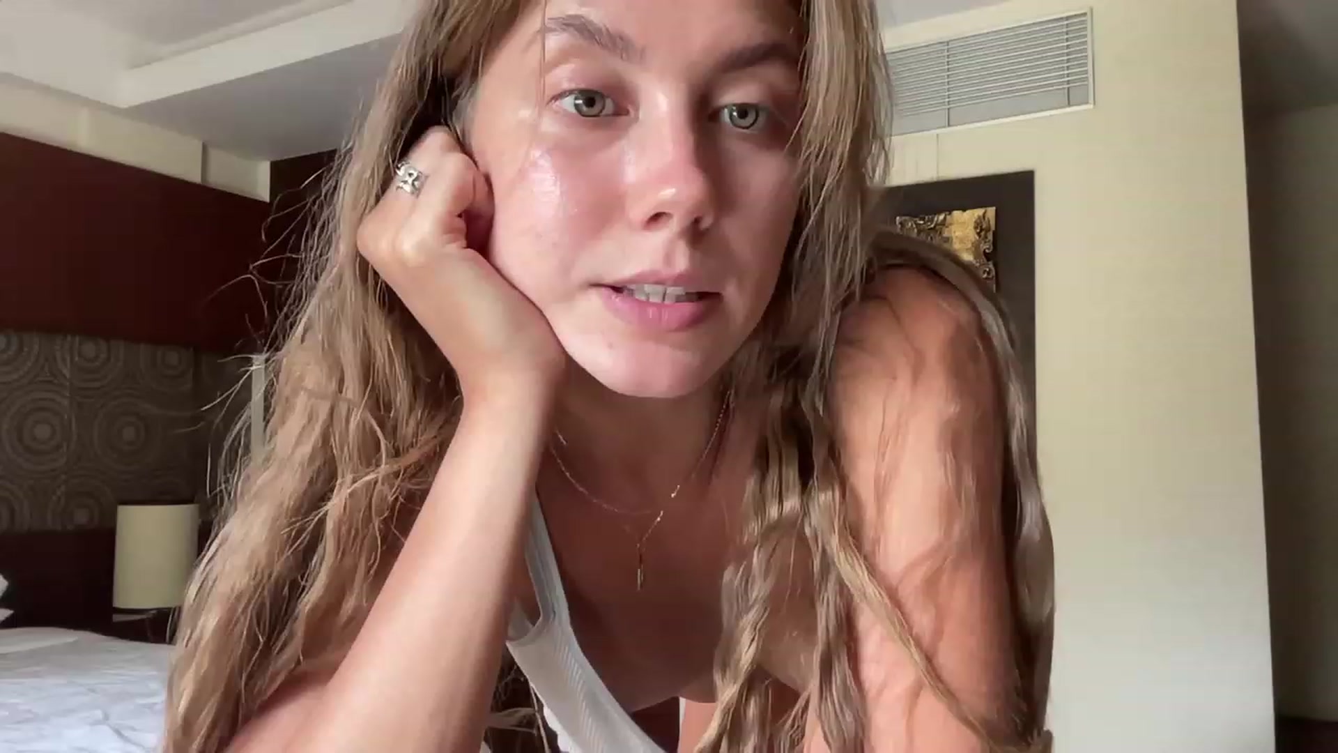 Gallery image thumbnail from BaliSurfGirl's myfreecams stream on, 02/12/2023, 03:23 image 11 of 20