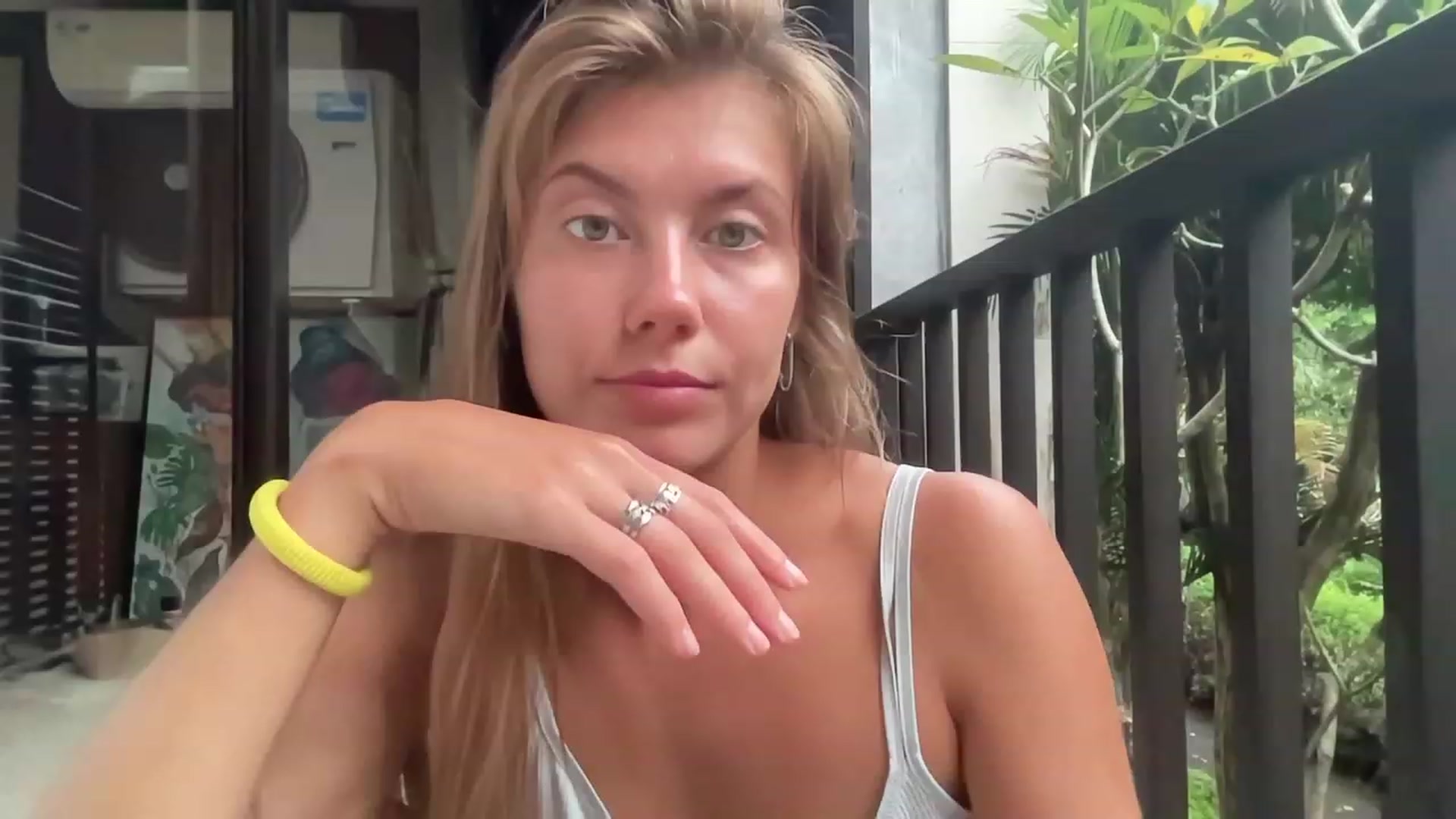 Gallery image thumbnail from BaliSurfGirl's myfreecams stream on, 02/12/2023, 22:52 image 6 of 20